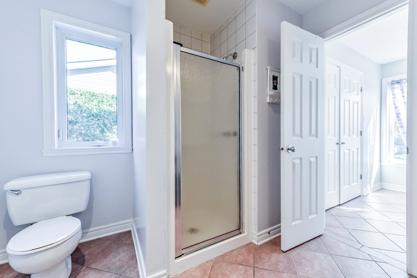 Maison comptant 3 salles de bain complètes