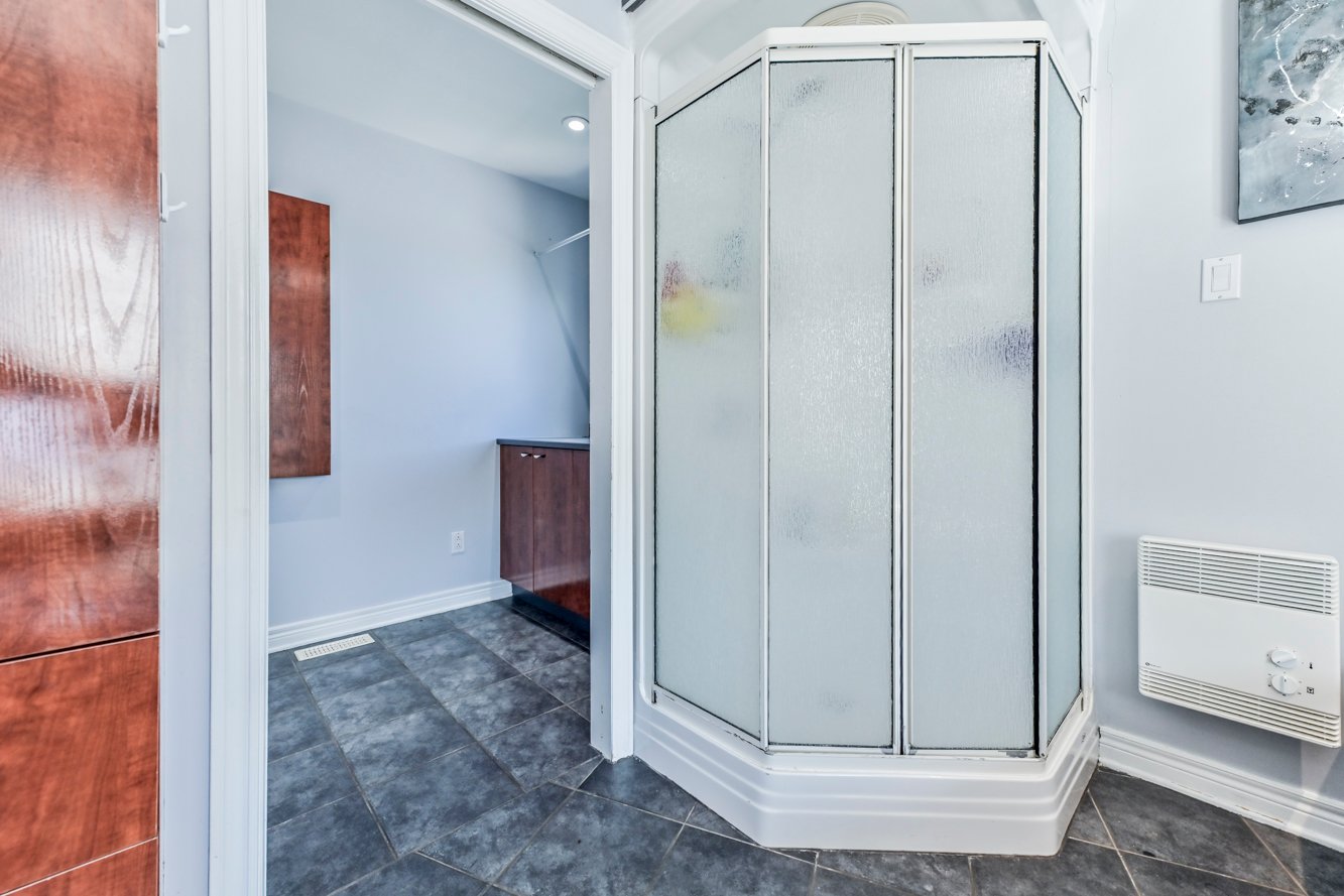 Accès à la salle de lavage fermée