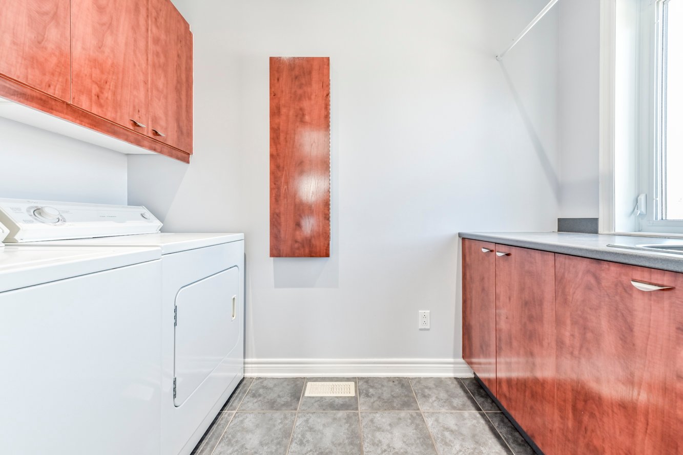 Encore du rangement & comptoir de pliage