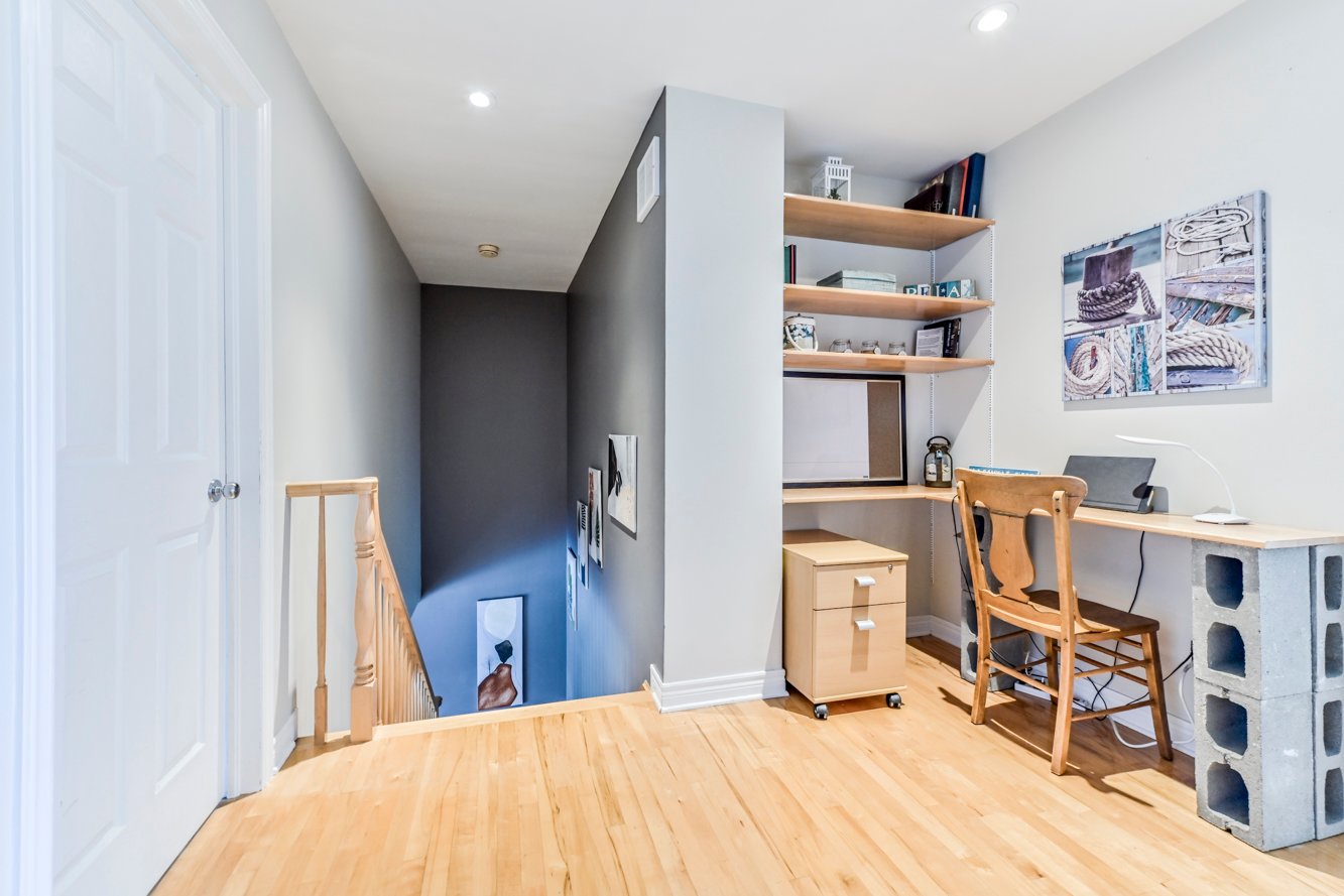 Espace ouverte en haut de l'escalier