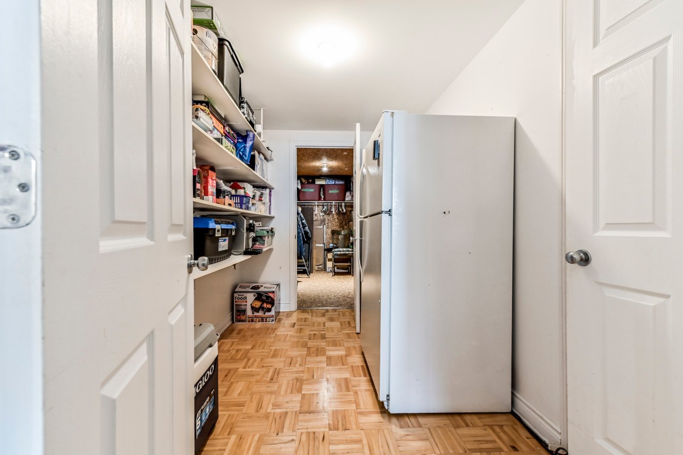 Belle pièce de rangement