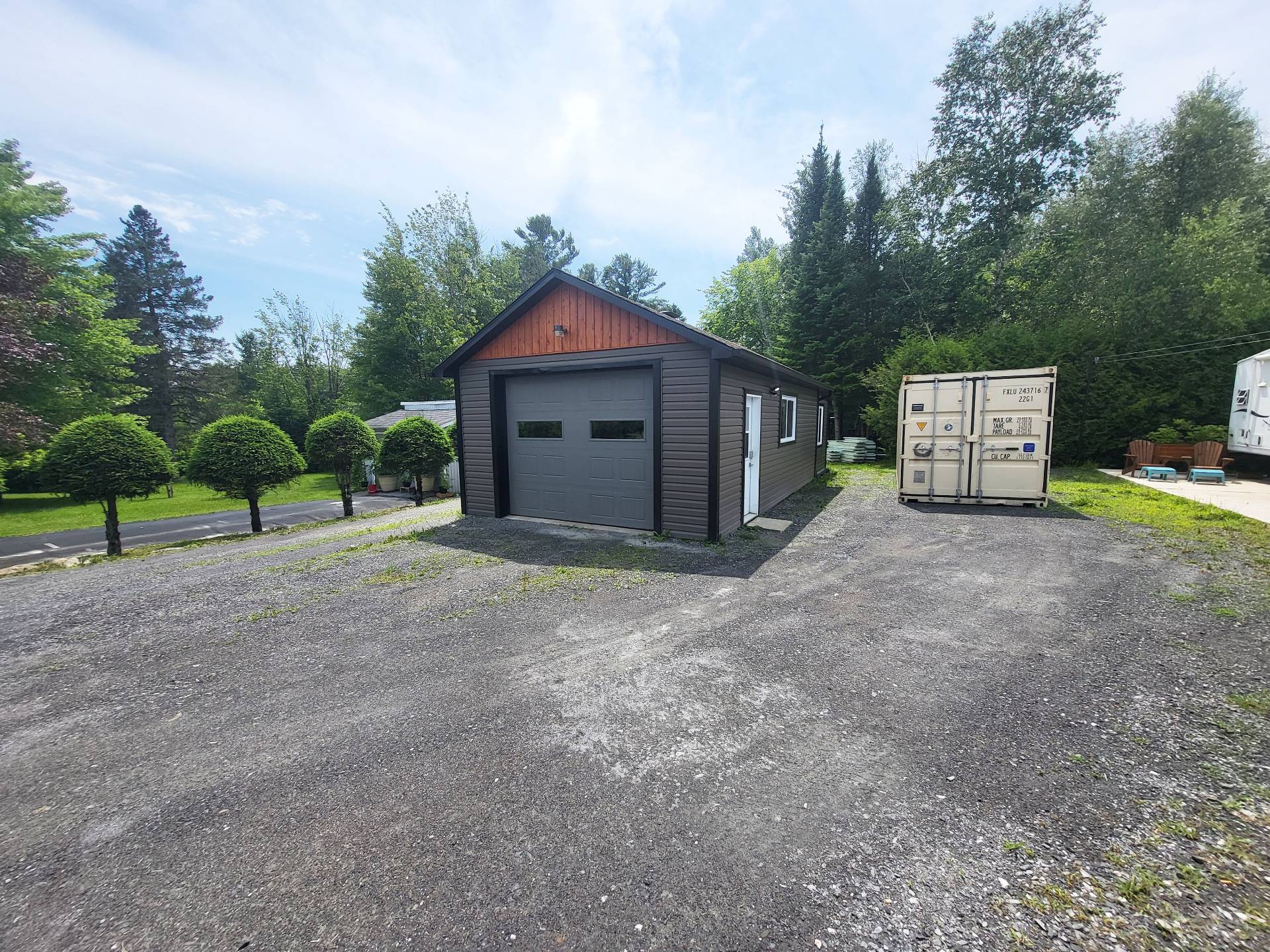 Garage