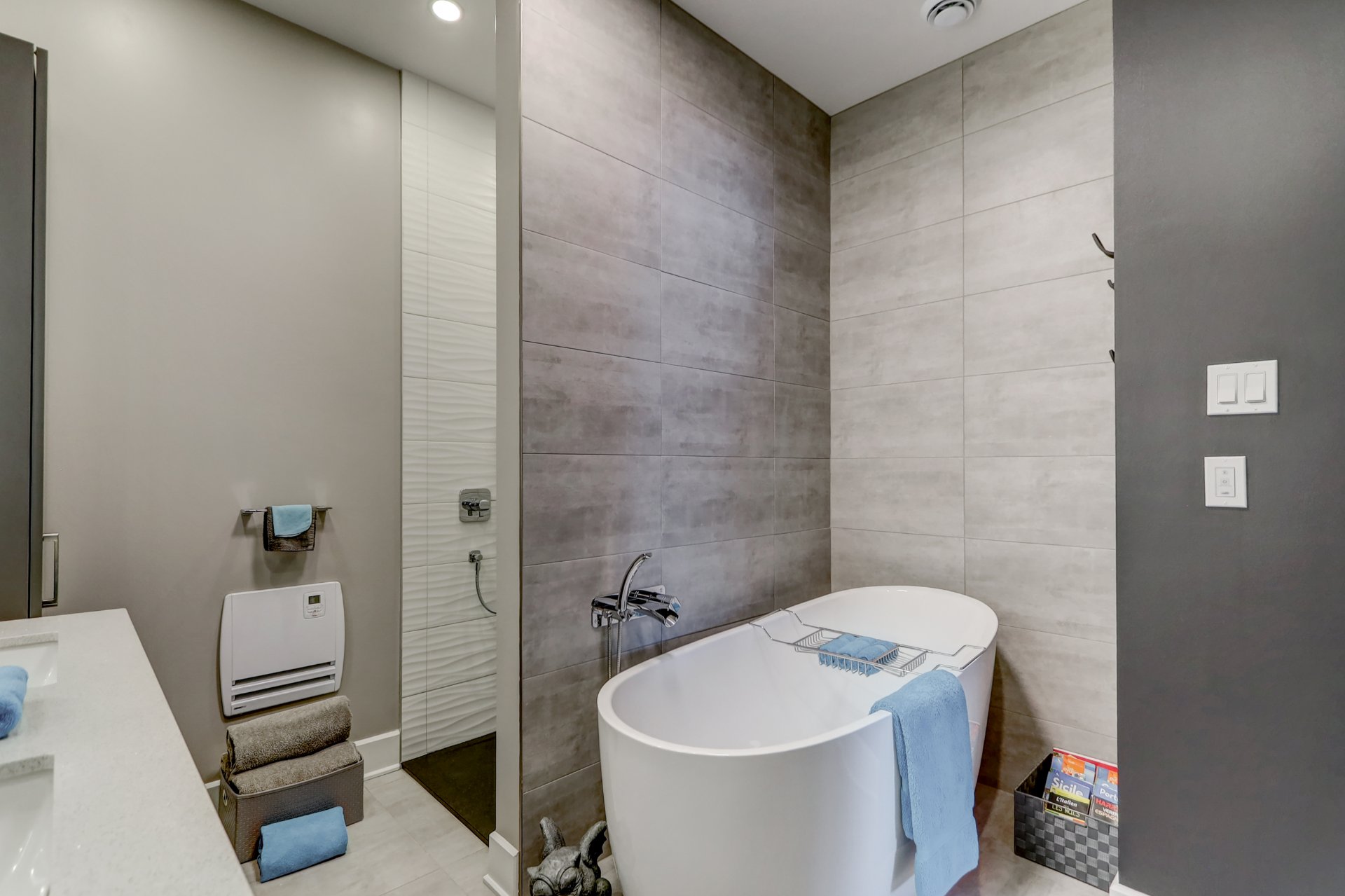 Salle de bains attenante à la CCP