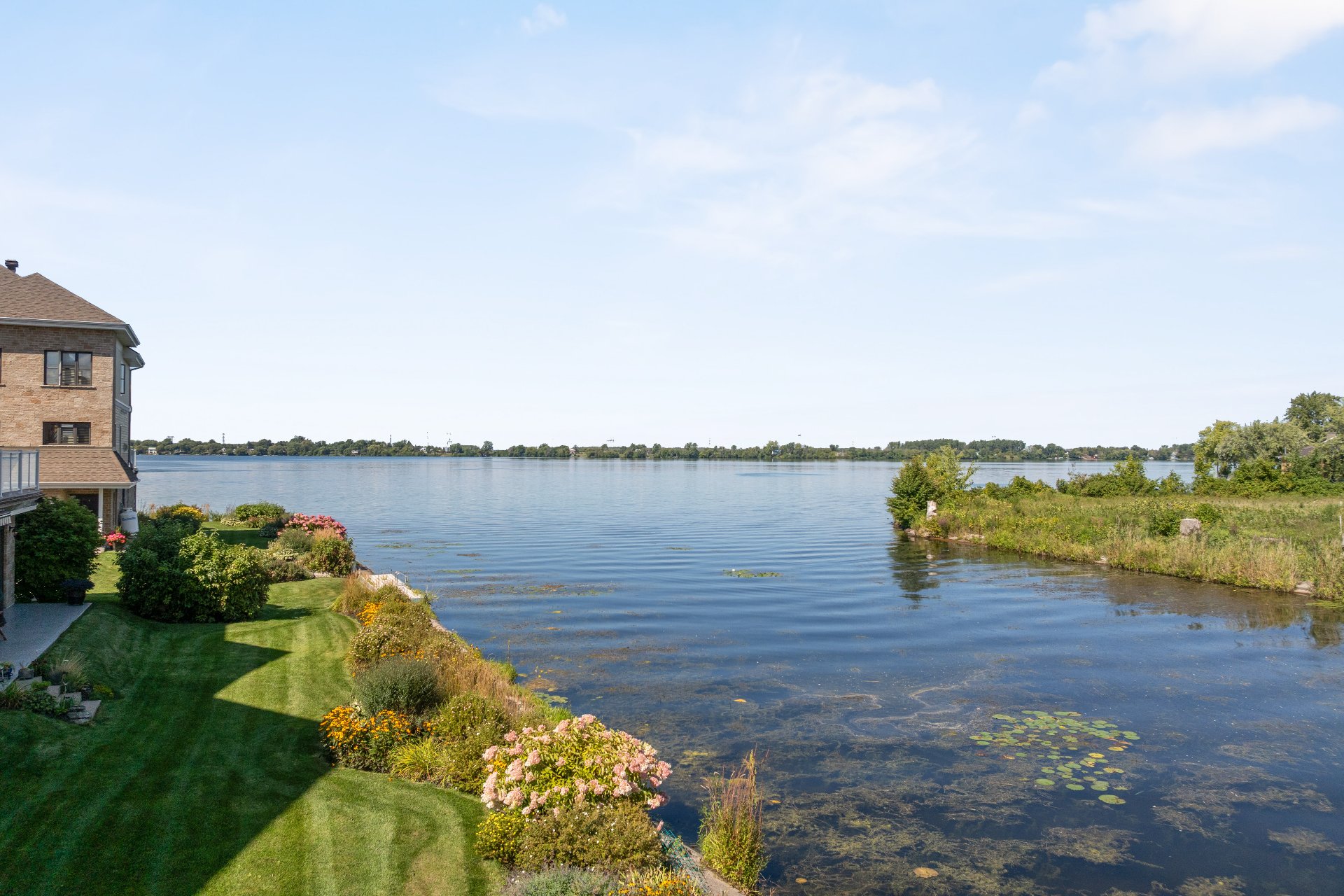 Accès au plan d'eau
