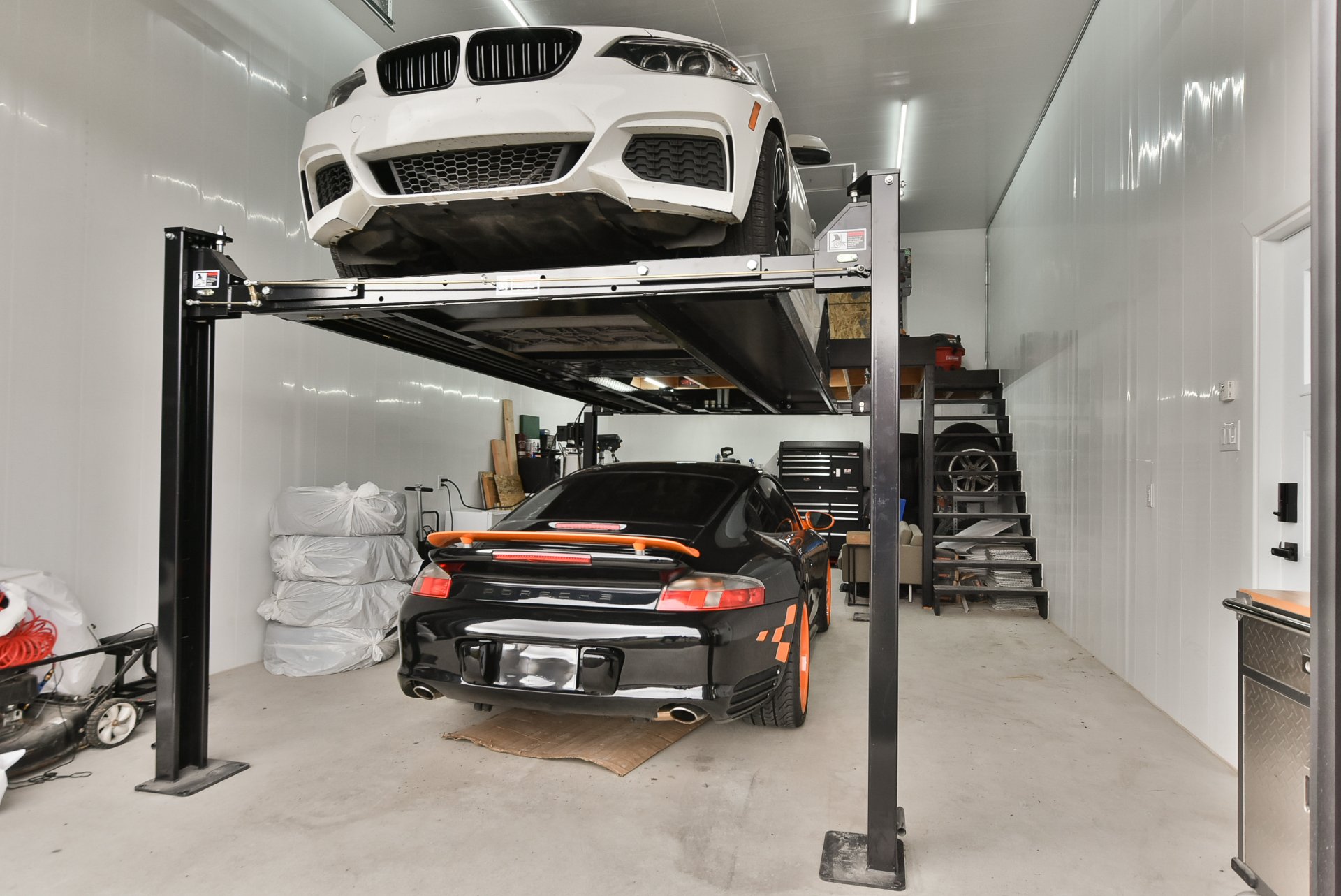 Garage