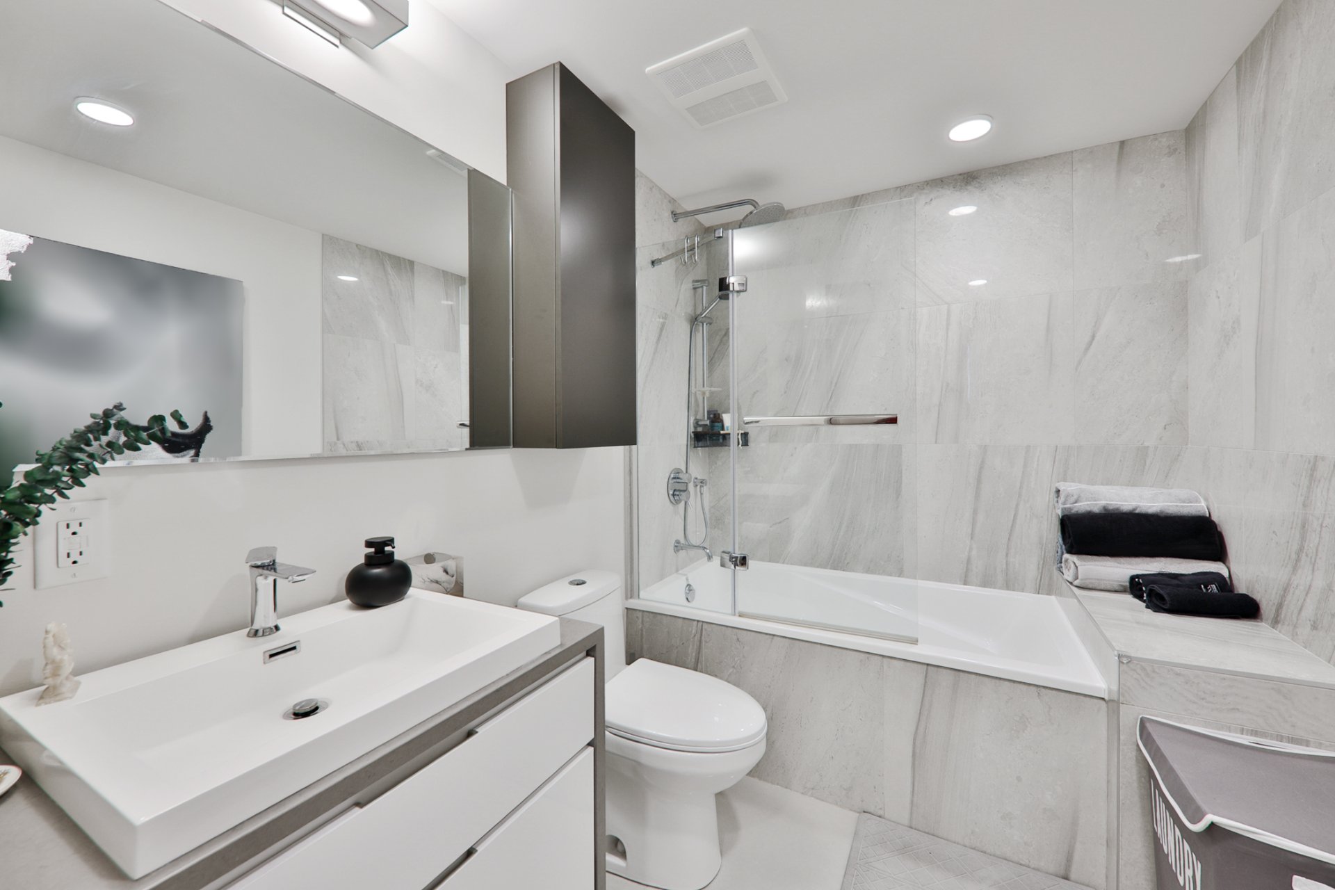 Salle de bains attenante à la CCP