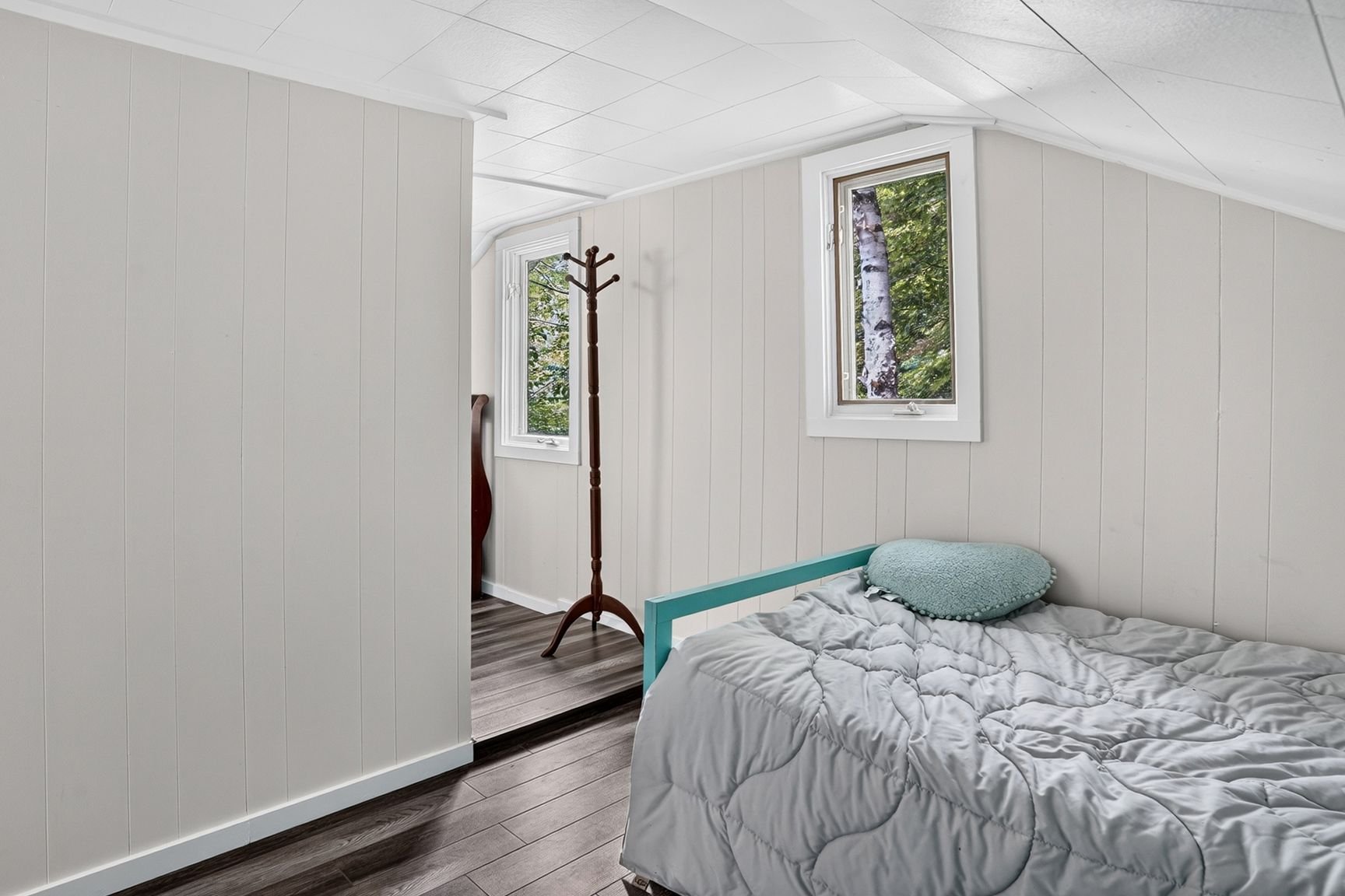 Chambre 2 (communique avec chambre 3)