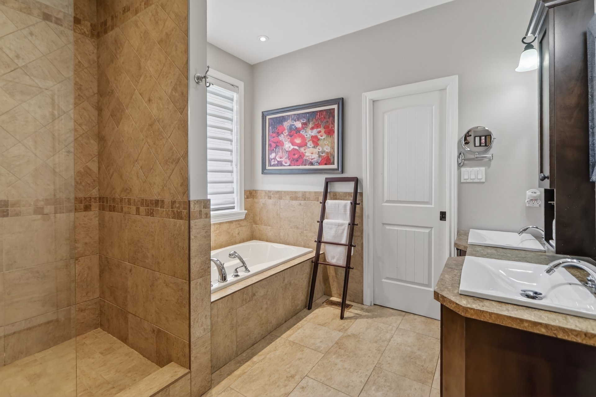 Salle de bains attenante à la CCP