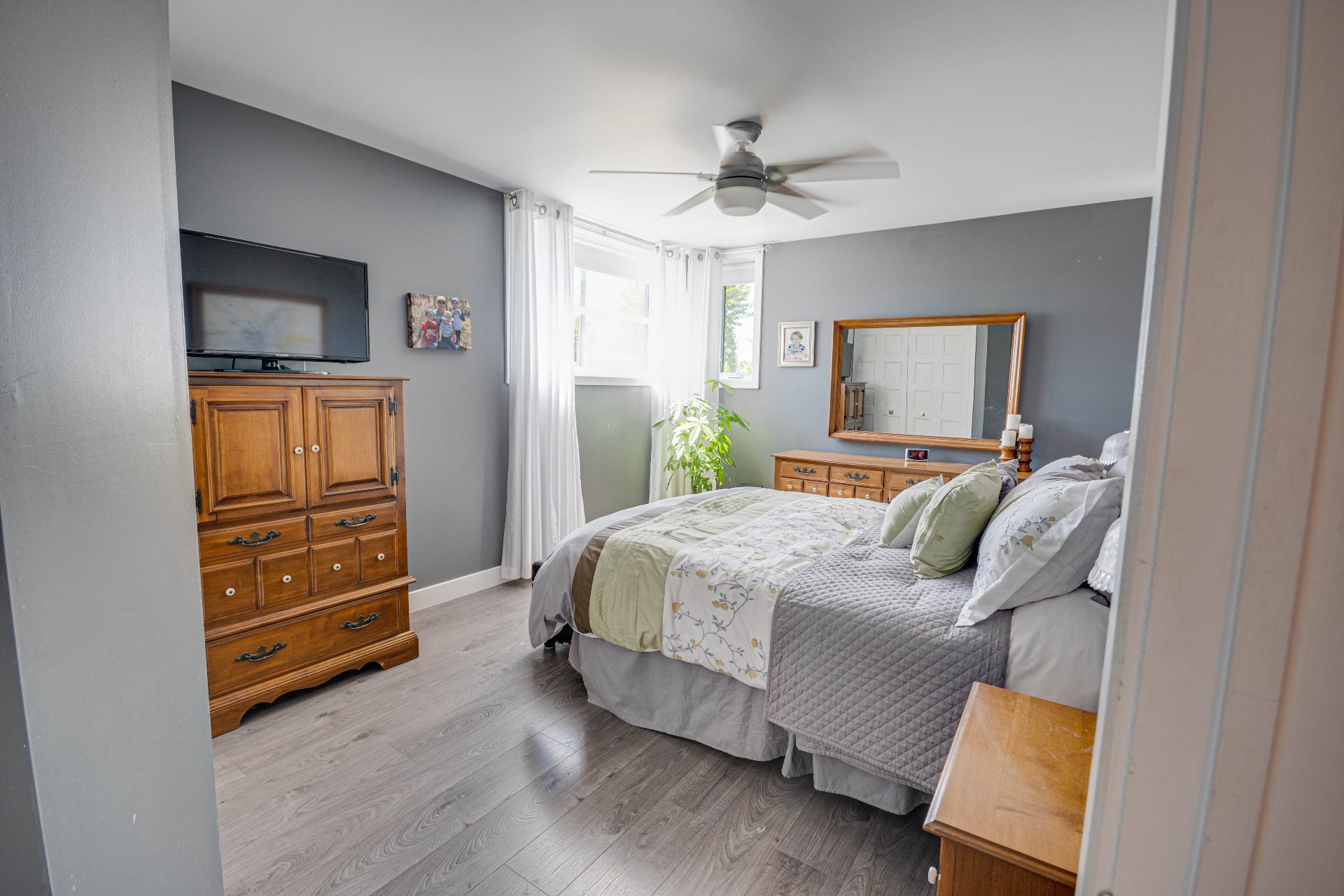Primary bedroom