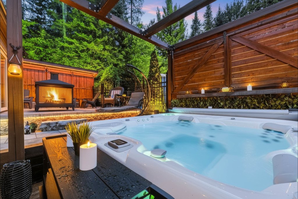 Hot tub