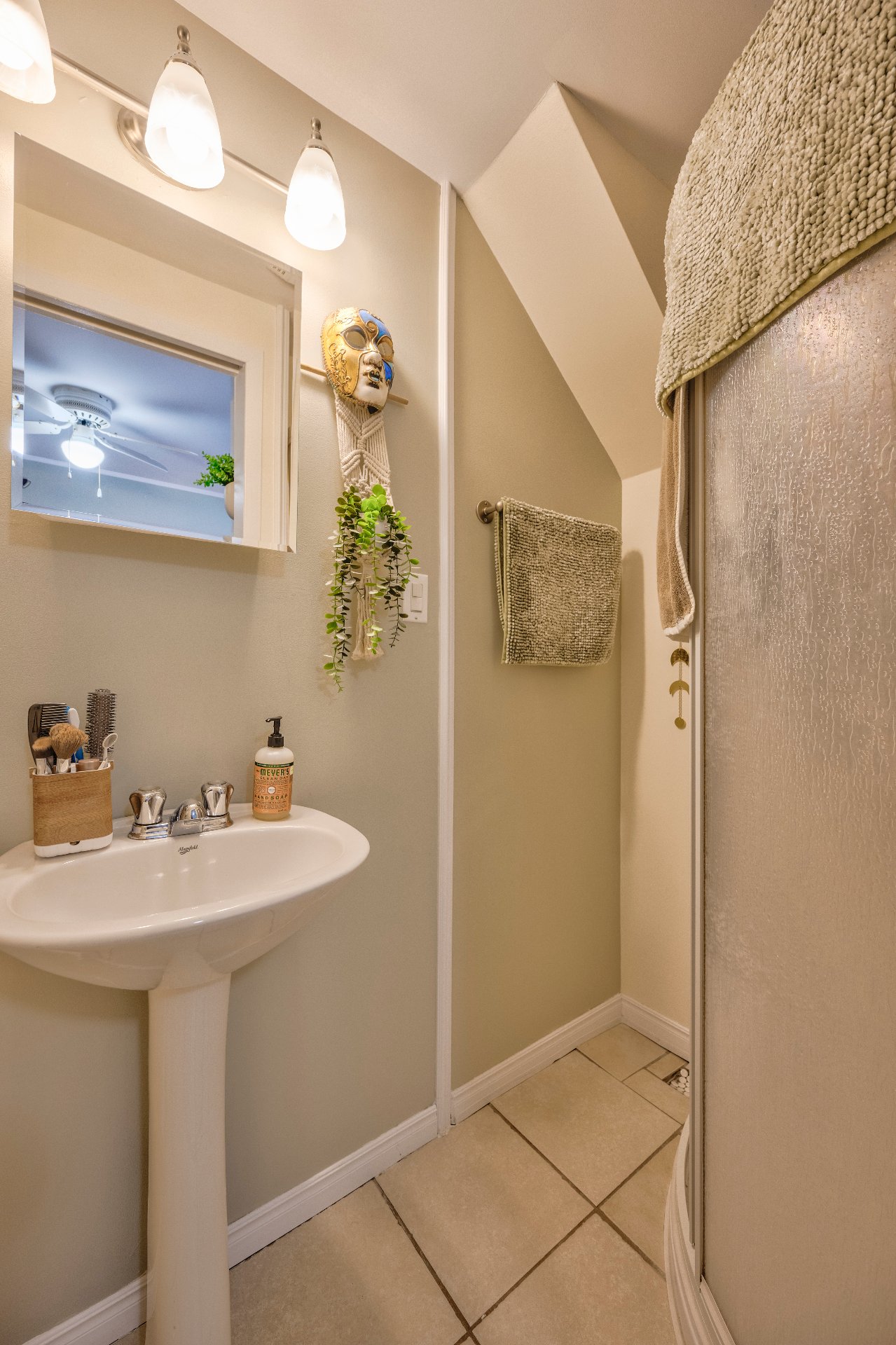 Attenante à la chambre à coucher