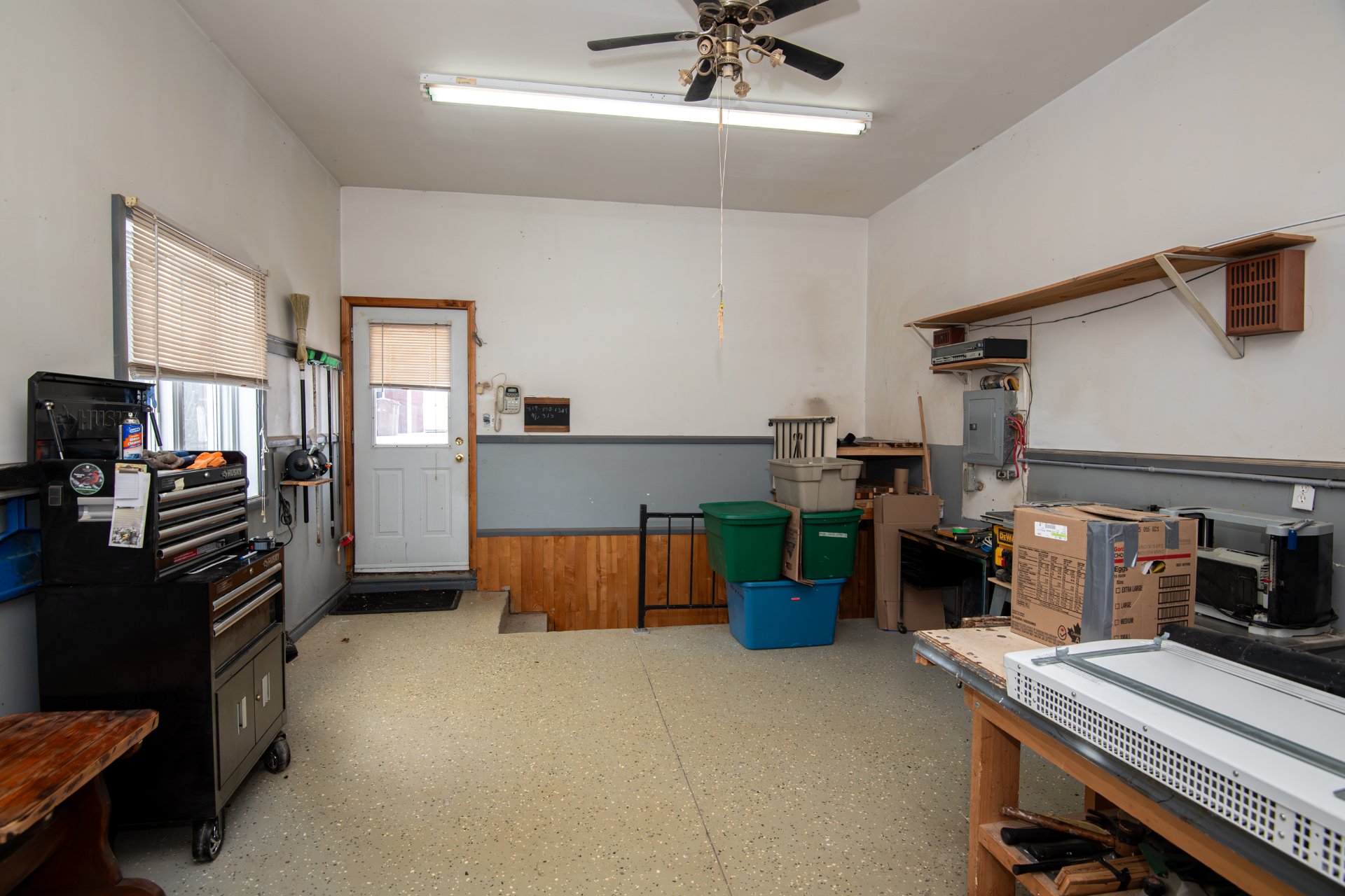 avec descente au sous-sol