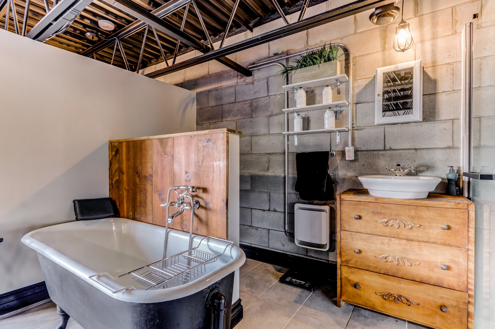 Salle de bains attenante à la CCP