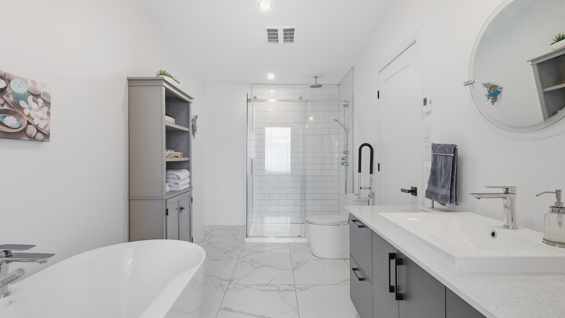 Salle de bains attenante à la CCP