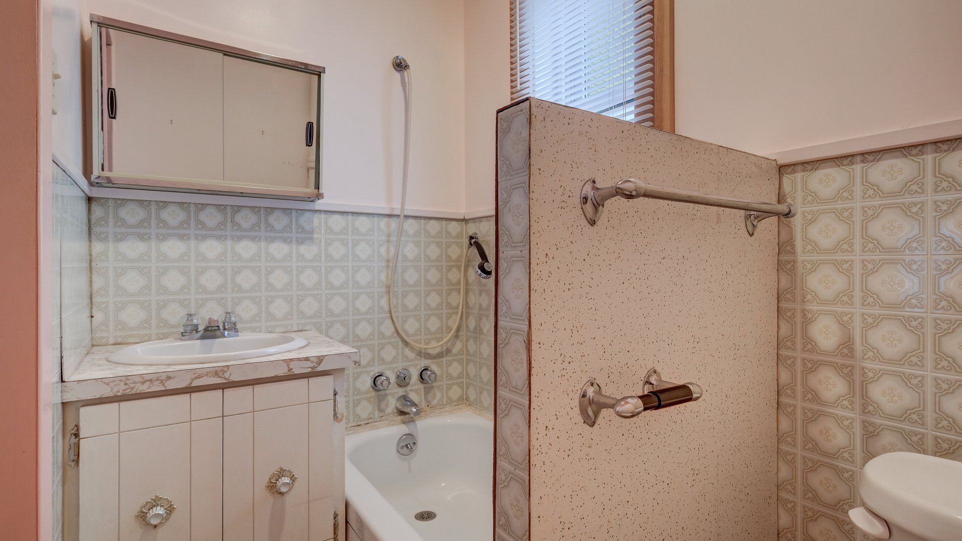 Salle de bains attenante à la CCP