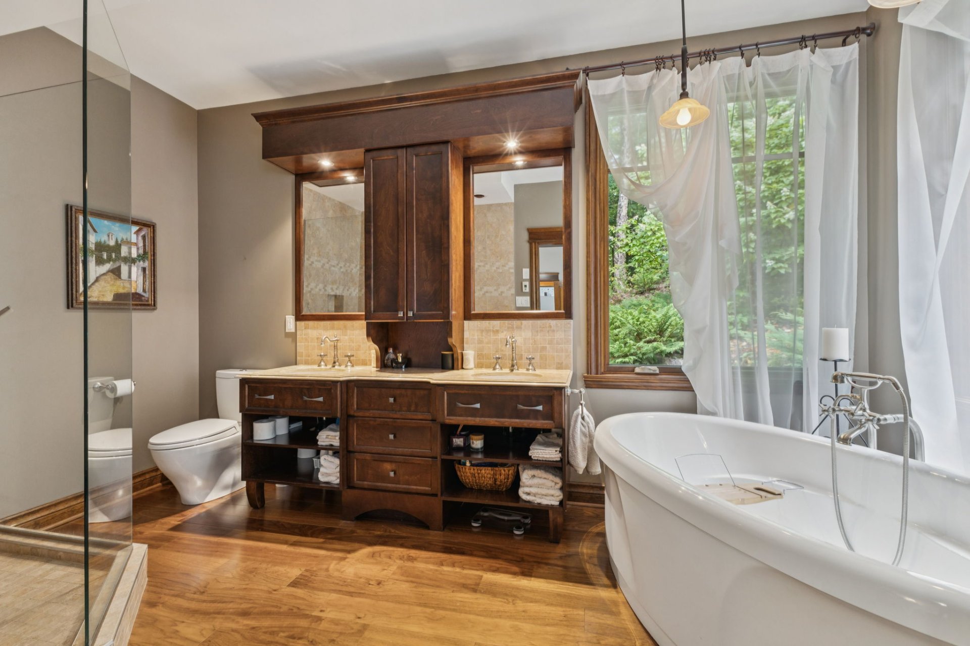 Salle de bains attenante à la CCP