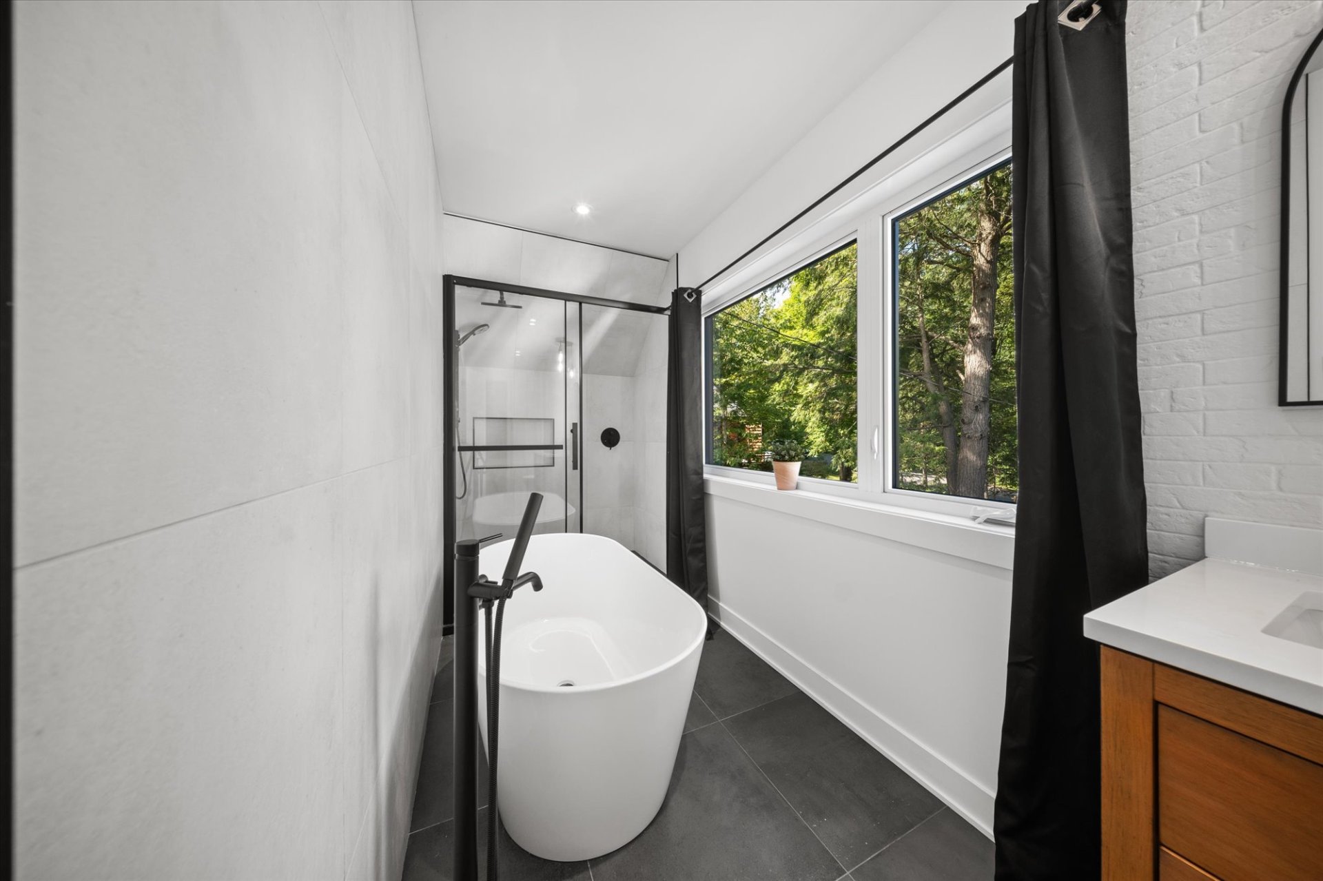 Ensuite bathroom