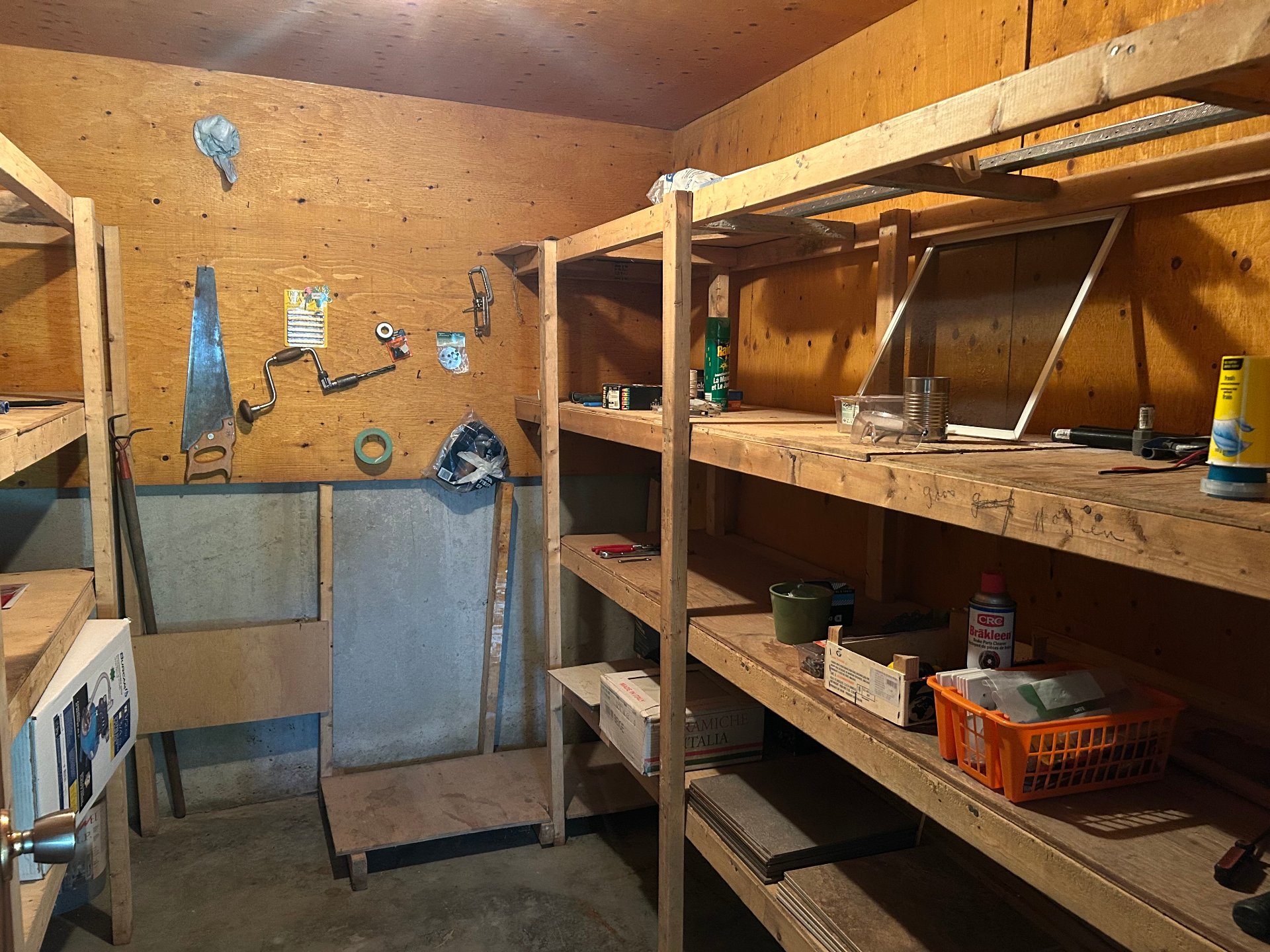 Cave/ chambre froide