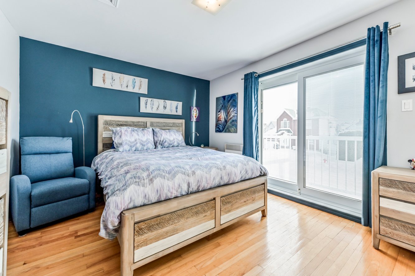 Porte-patio avec faux balcon 