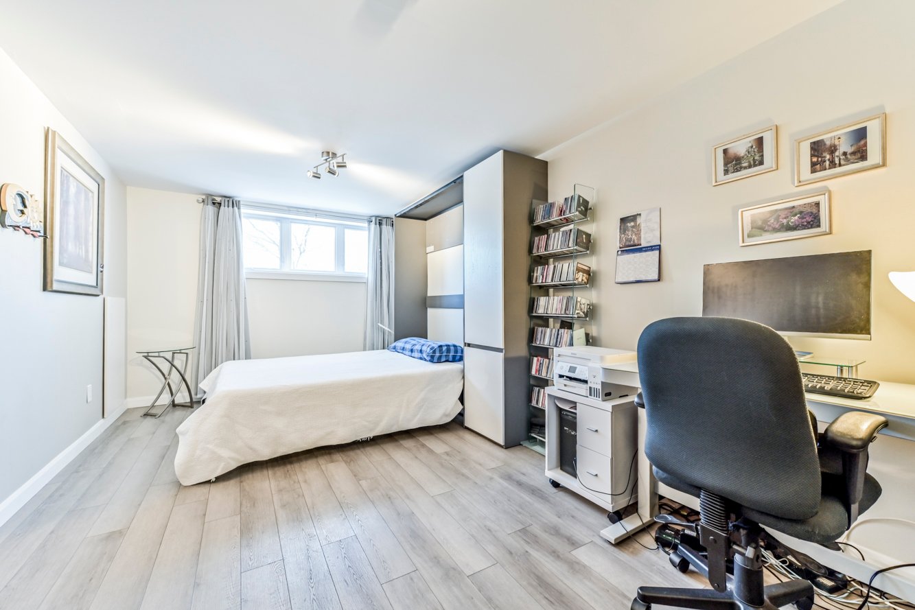 Lit escamotable inclus