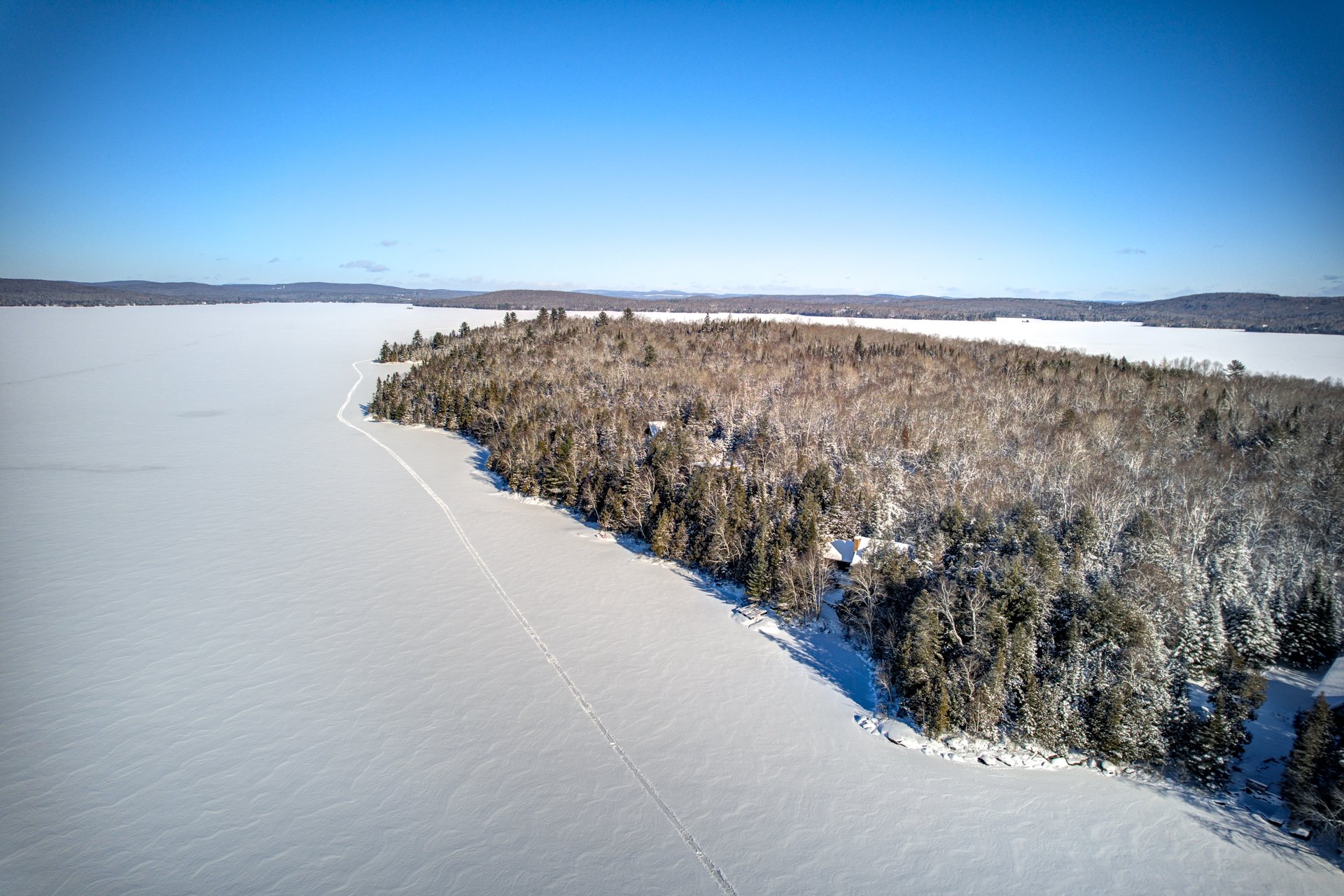 Vue aérienne de la Pointe-Manitou