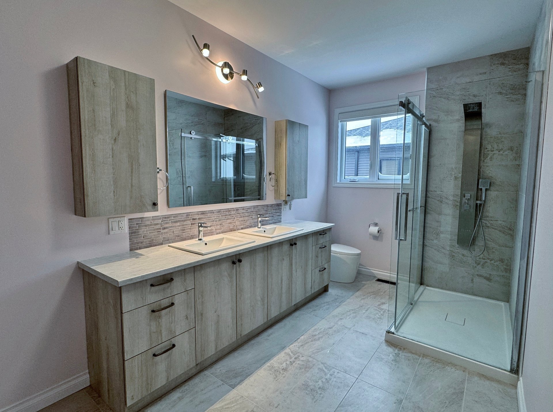 Salle de bains attenante à la CCP