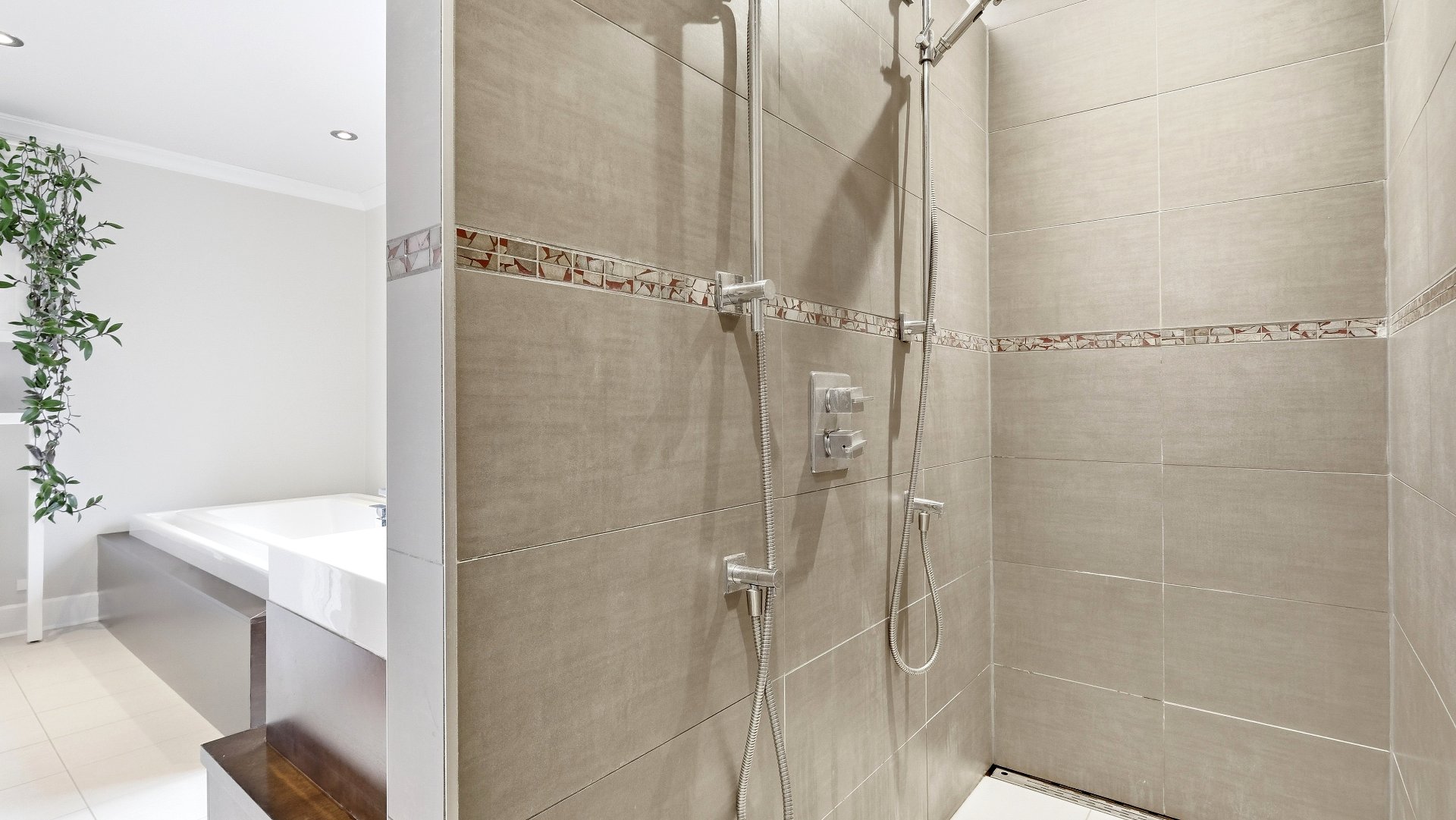 Ensuite bathroom