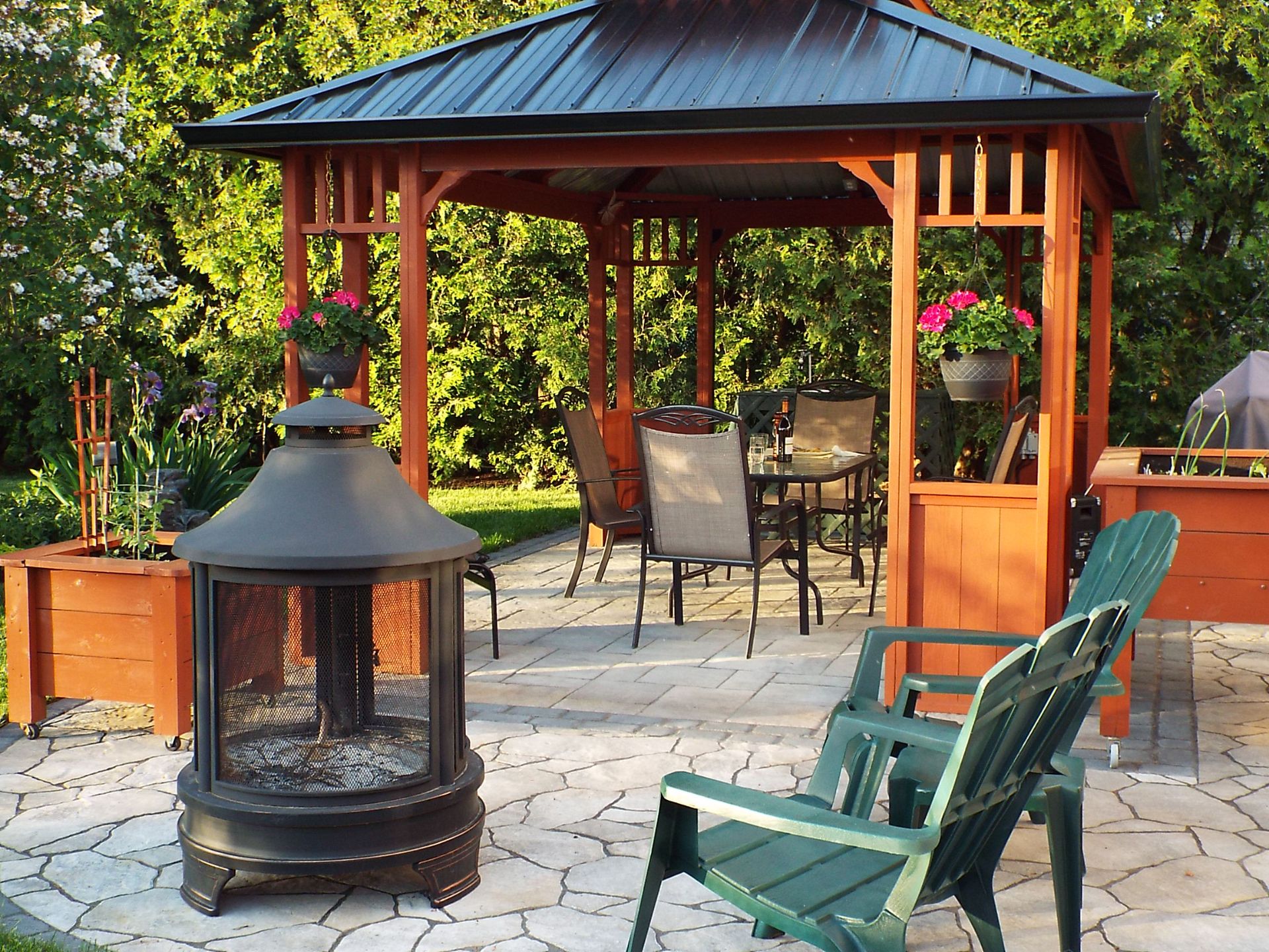 Gazébo et foyer