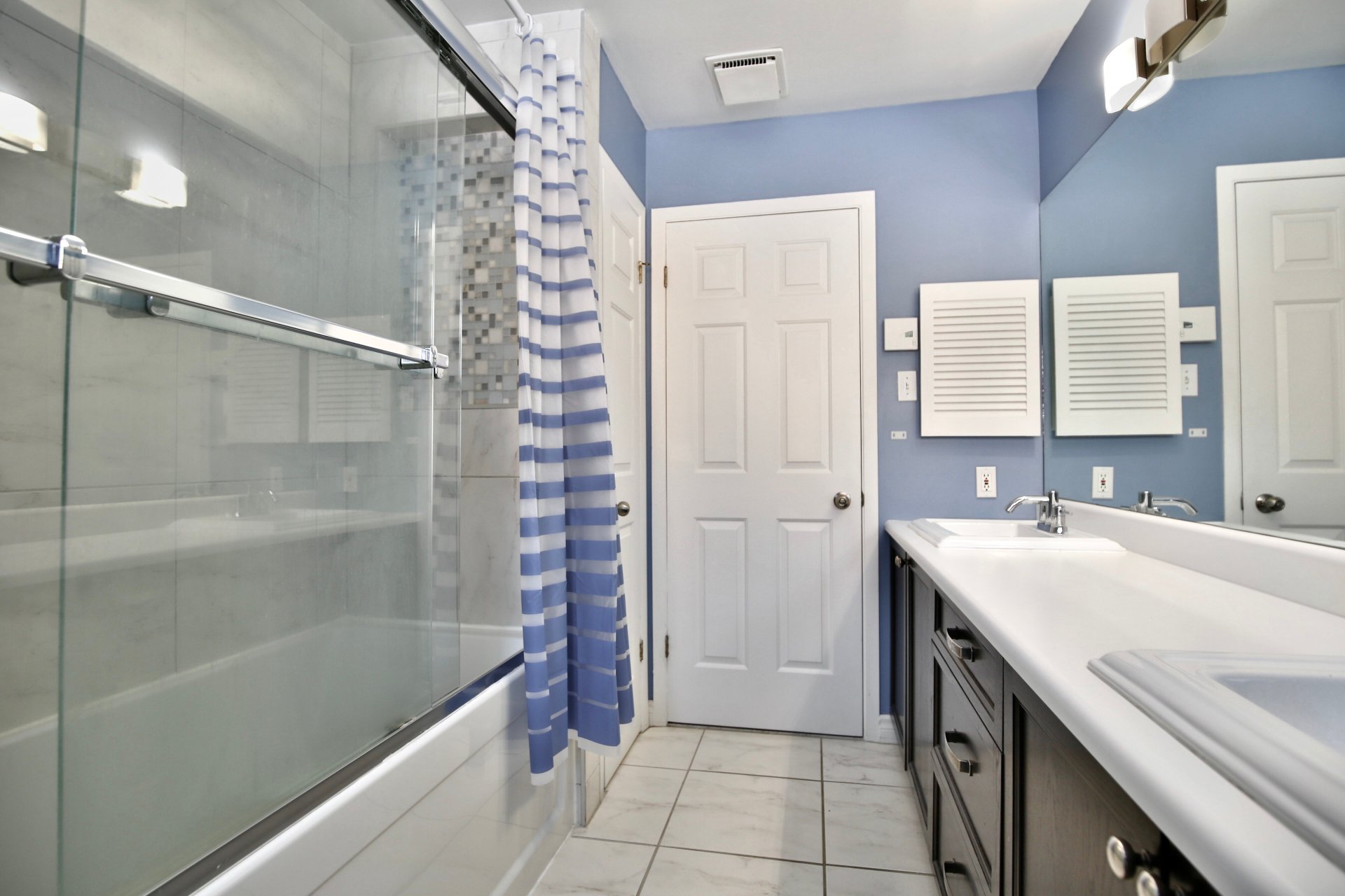 Salle de bains attenante à la CCP