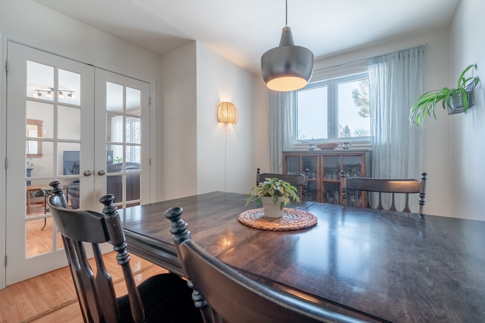 Possibilité 5e chambre ou bureau