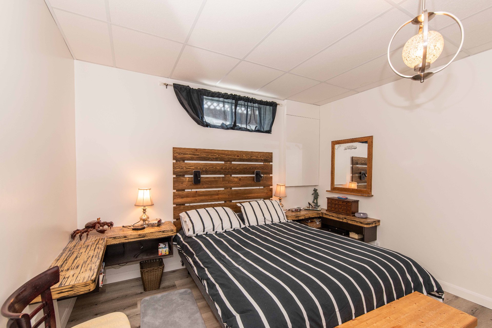 Primary bedroom