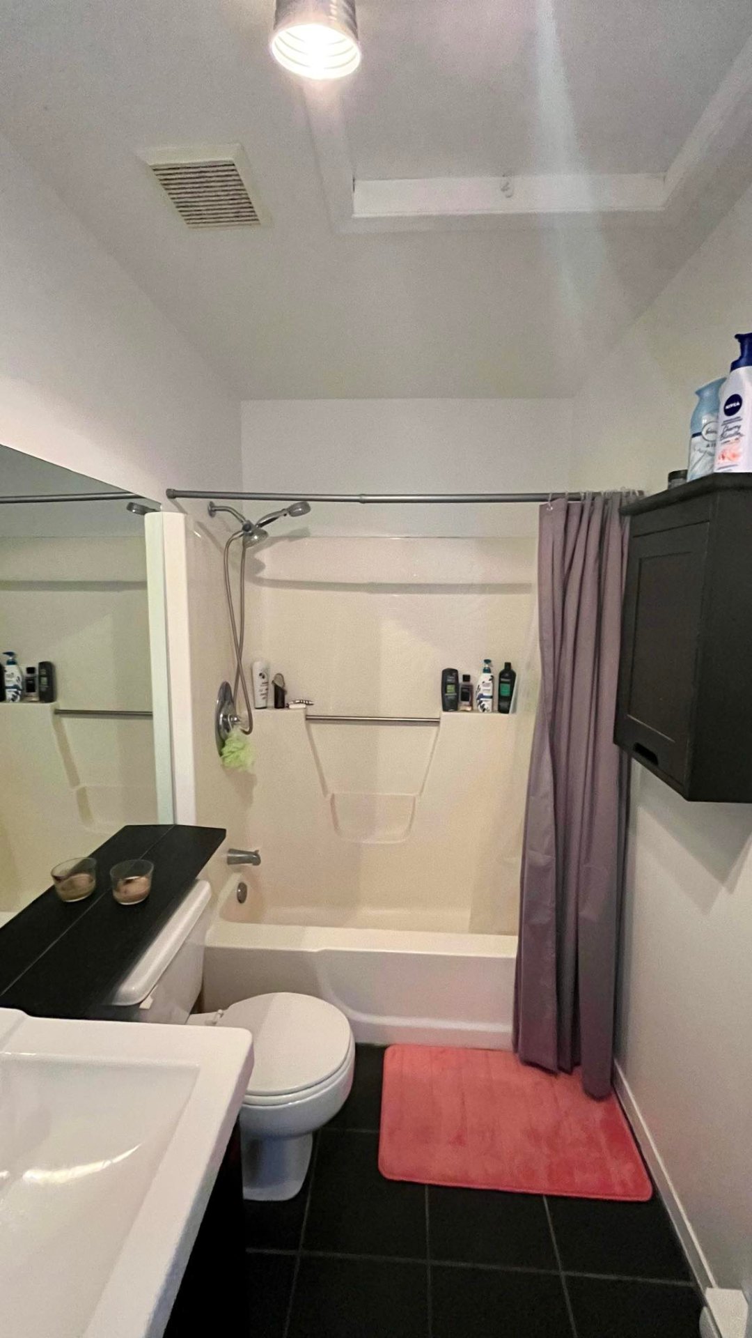 Salle de bains attenante à la CCP