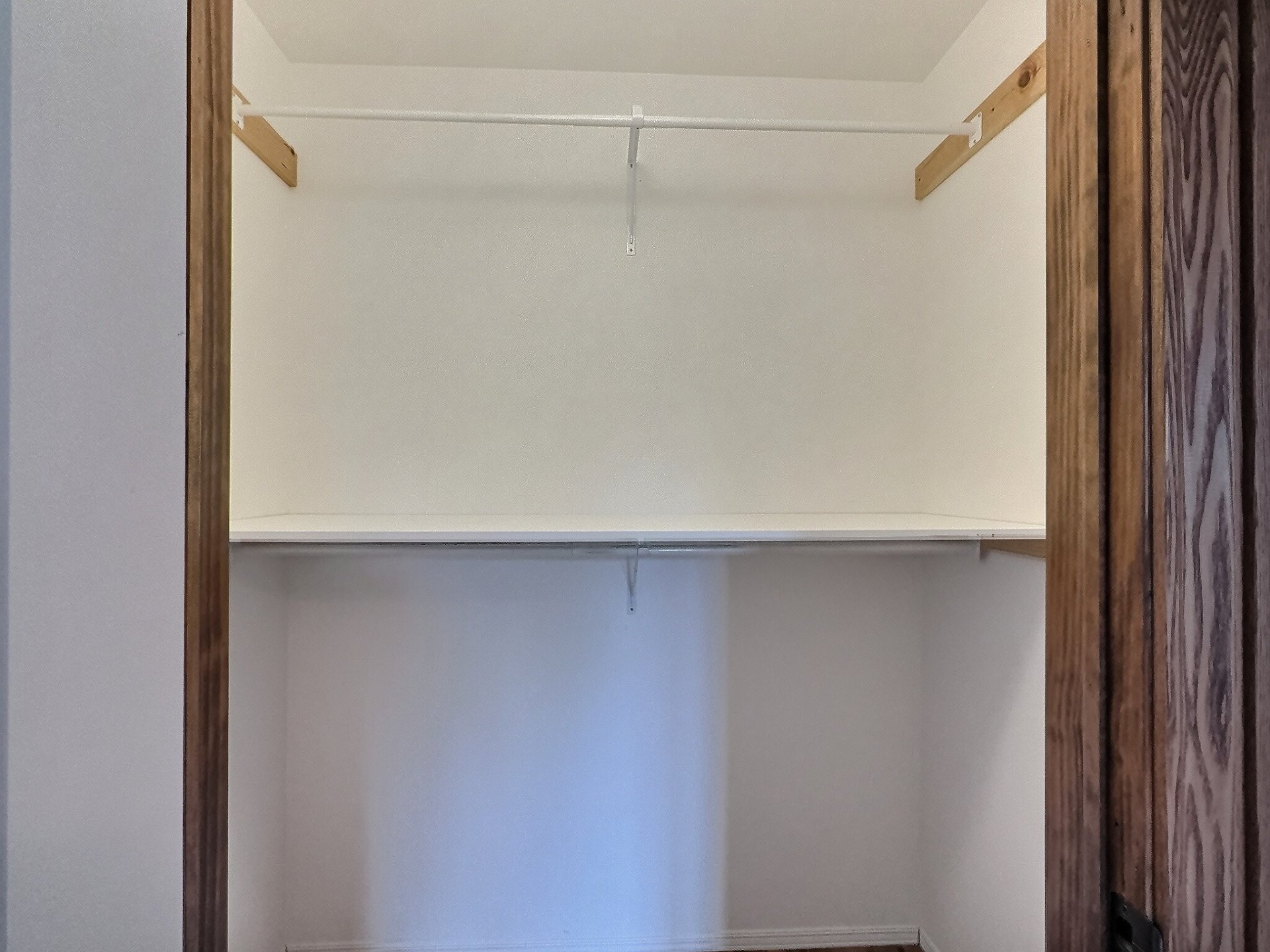 Walk-in closet