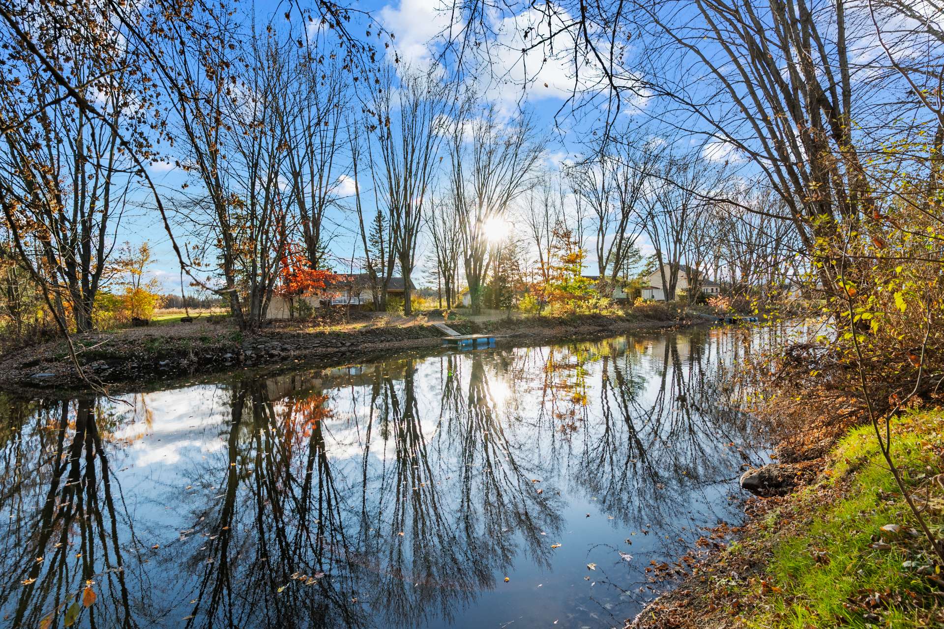Accès au plan d'eau