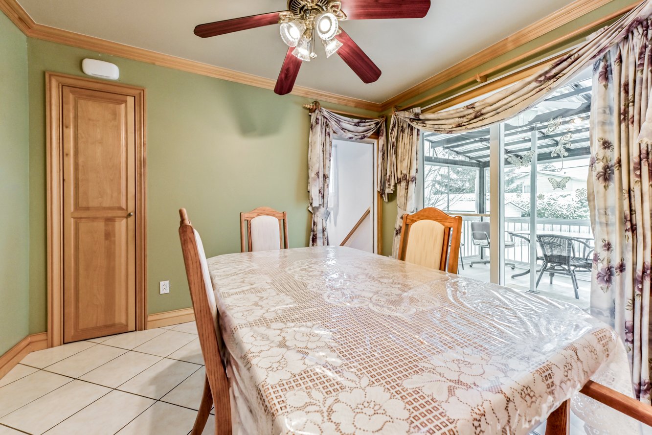 Accès au balcon couvert