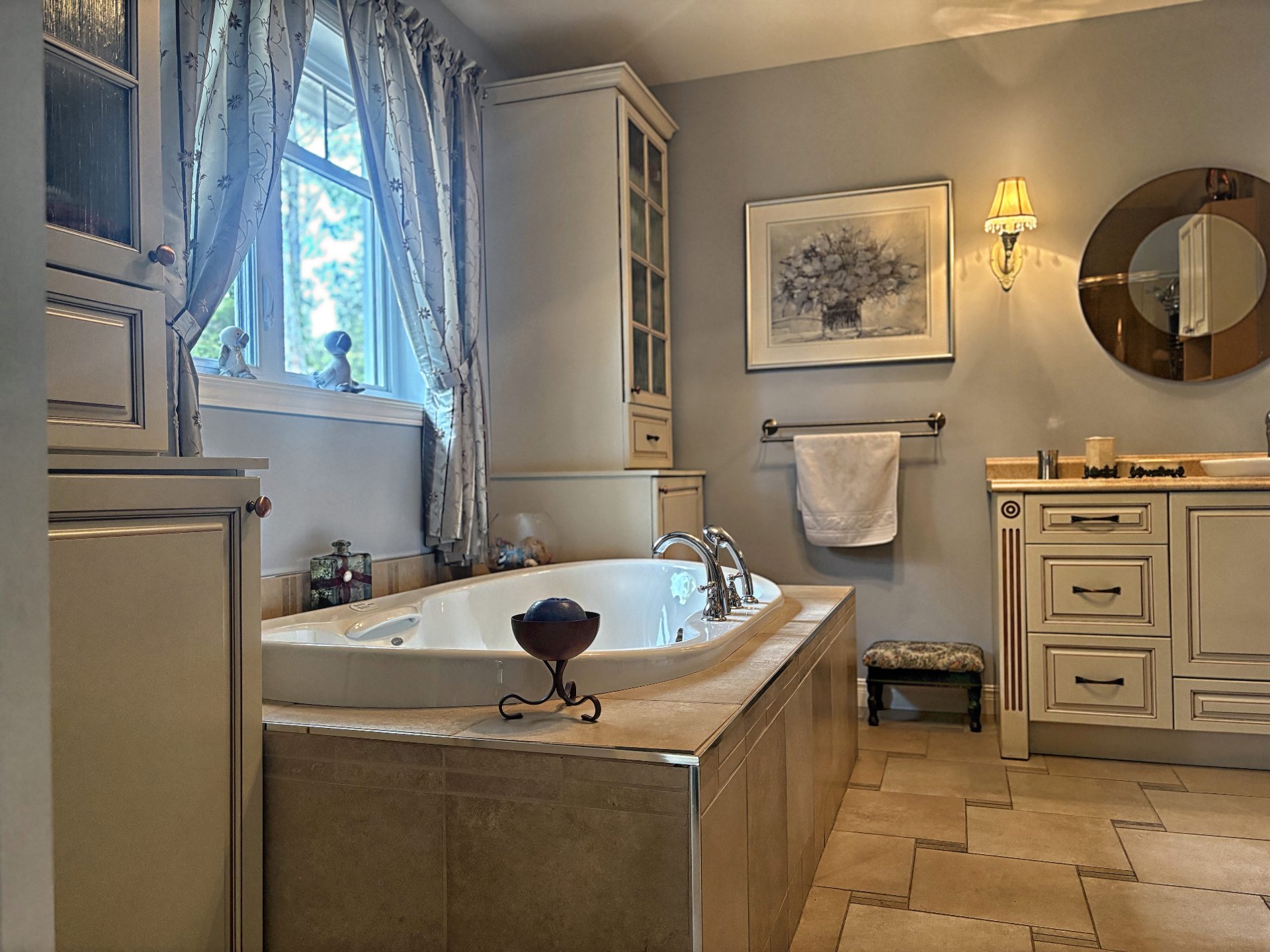 Ensuite bathroom
