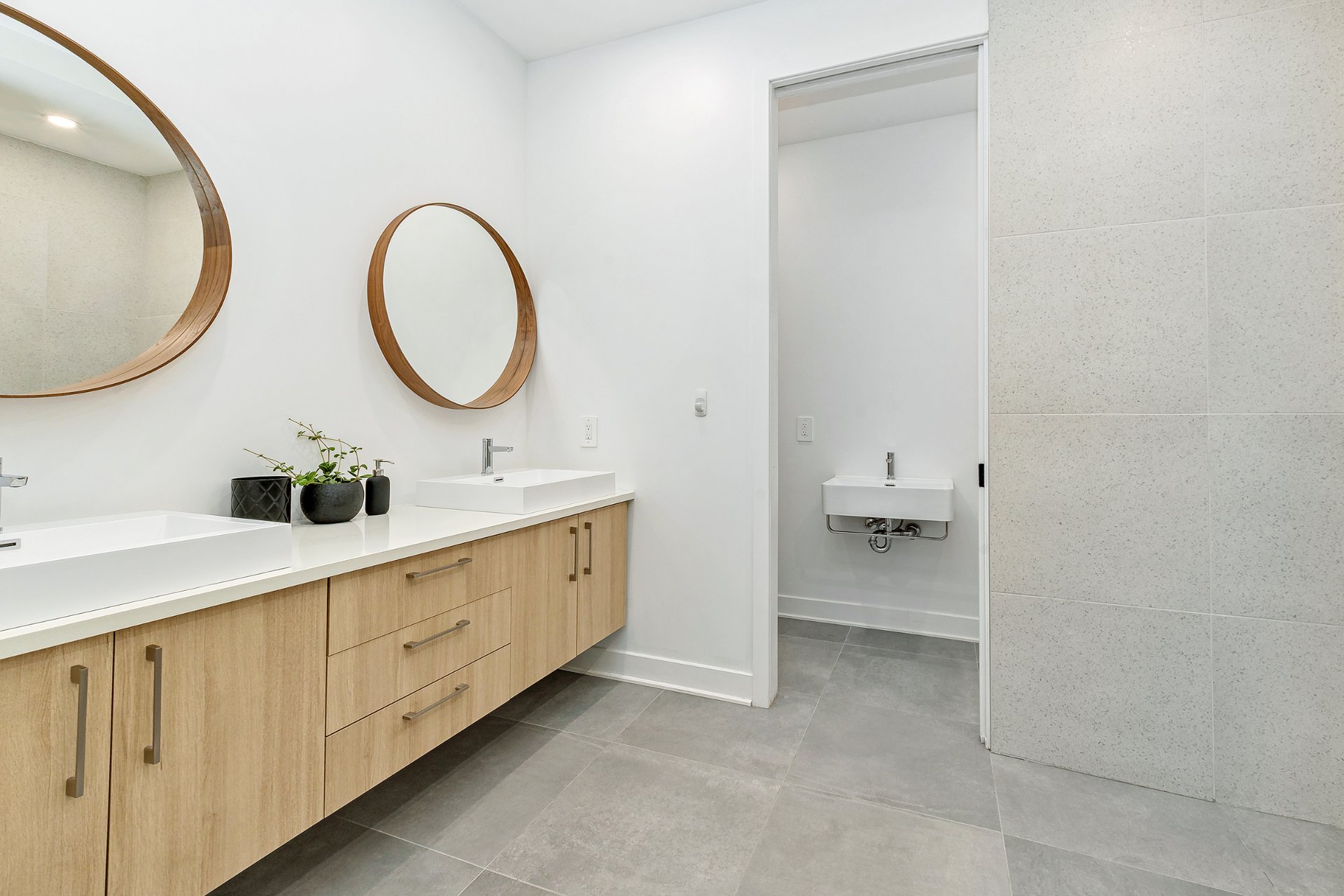 Salle de bains attenante à la CCP