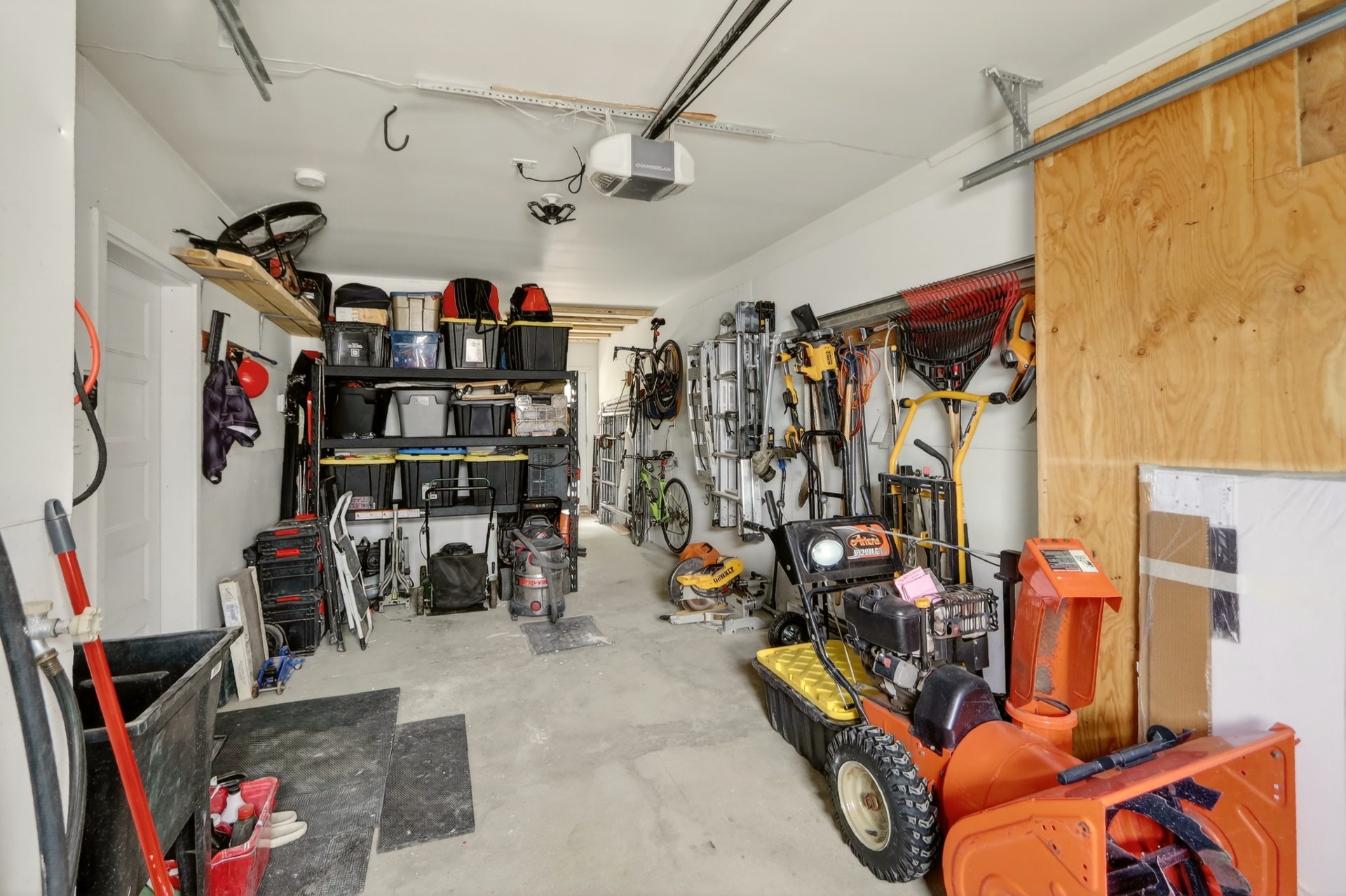 Garage