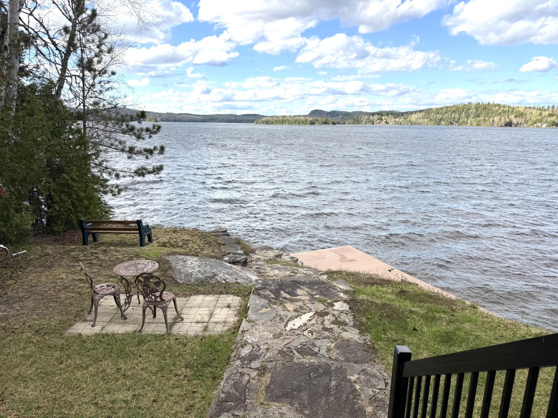 Vue sur l'eau