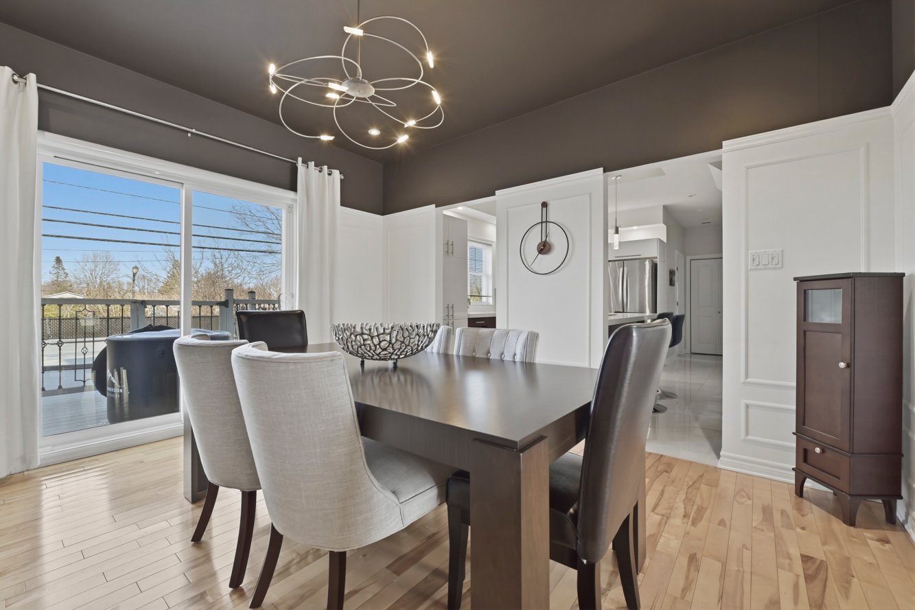 Accès à la terrasse, pratique pour le BBQ