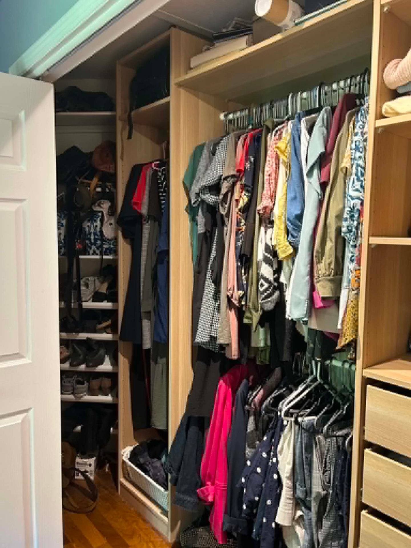 Walk-in closet