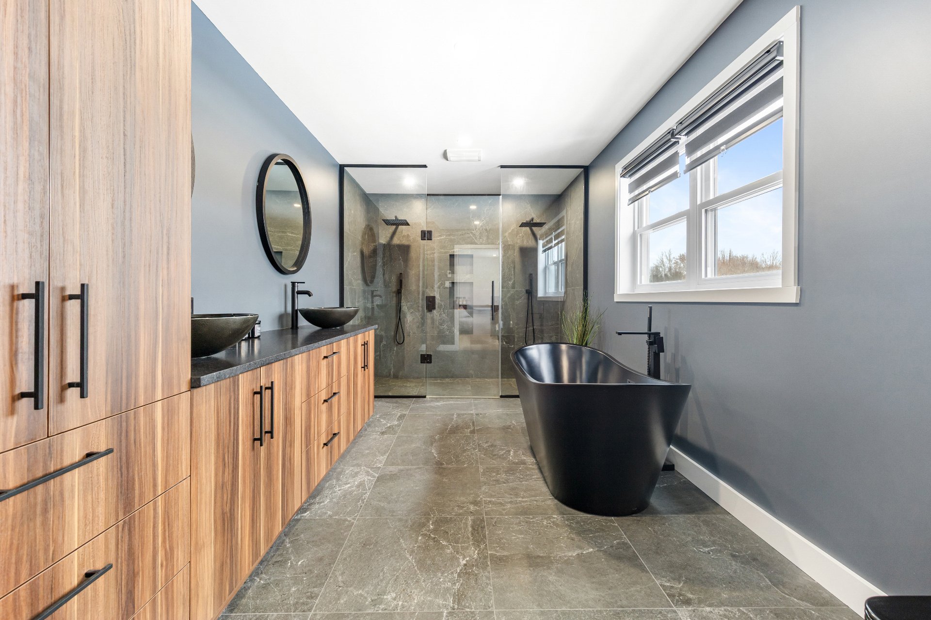 Ensuite bathroom