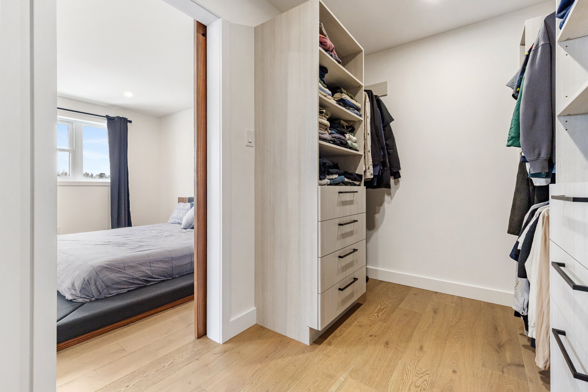 Walk-in closet