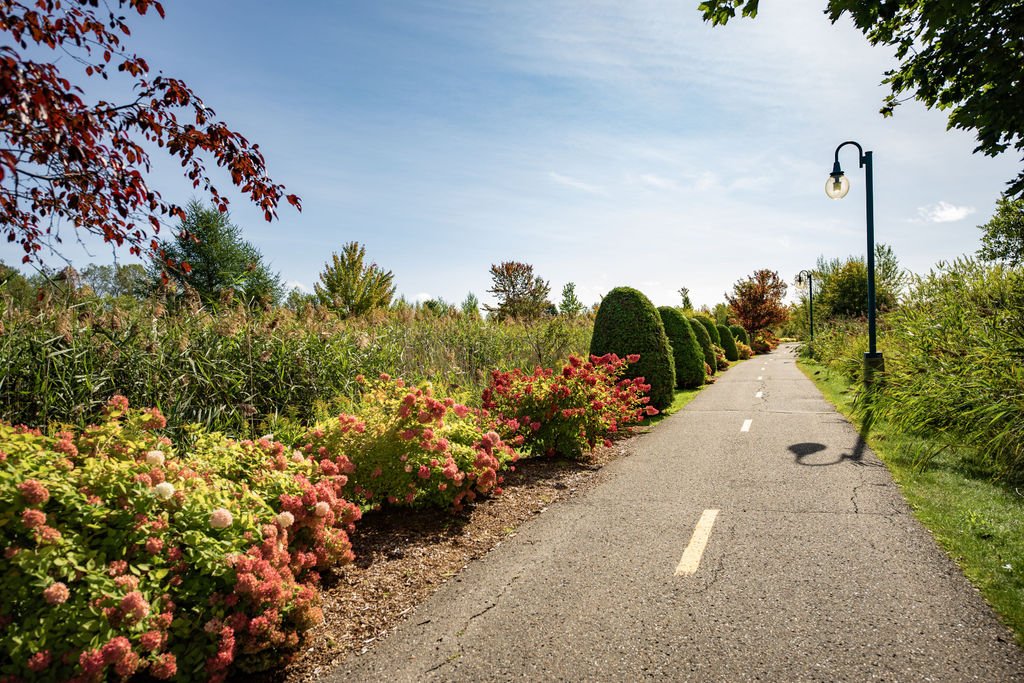 piste cyclable et piétonniere à qqpas