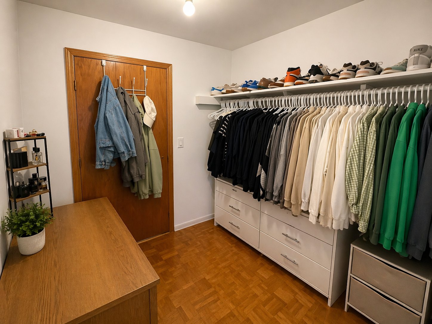 Walk-in closet