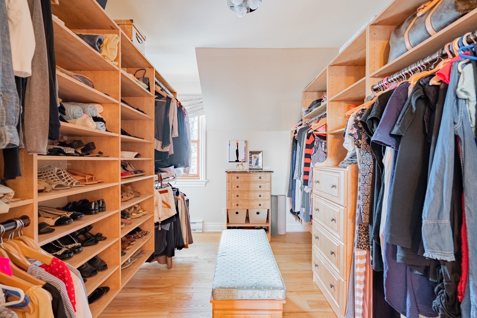 Walk-in closet