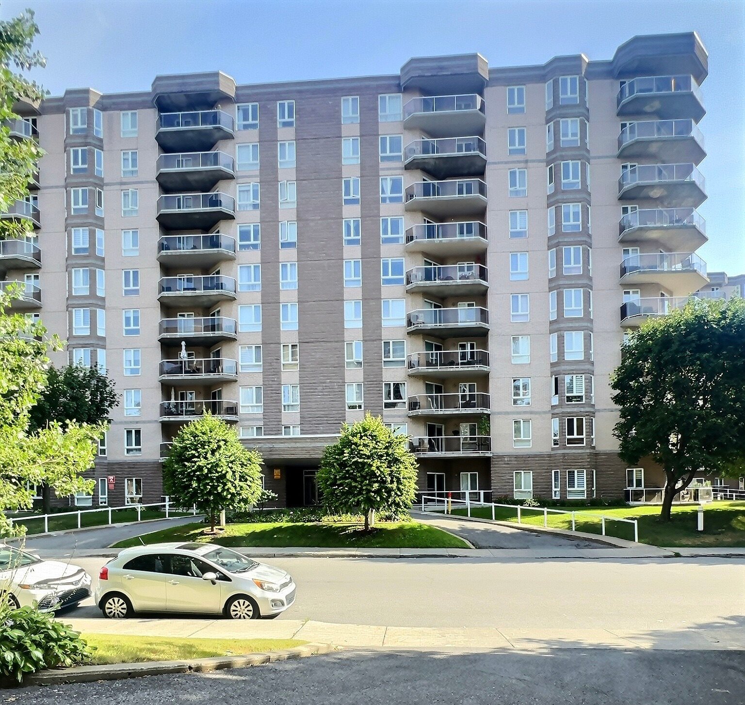 7285, Av. de Beaufort, 705 — photo 2