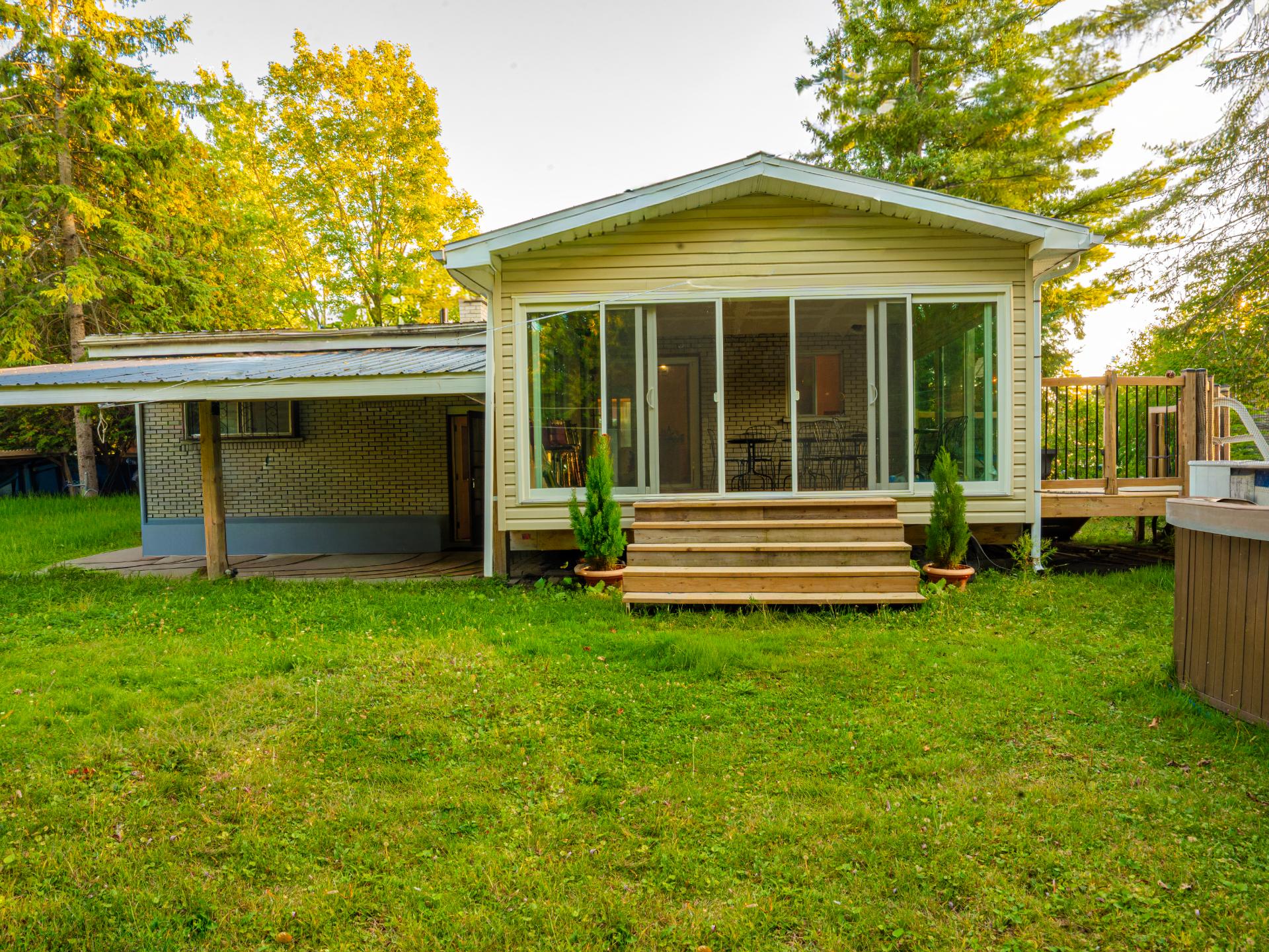 Cour