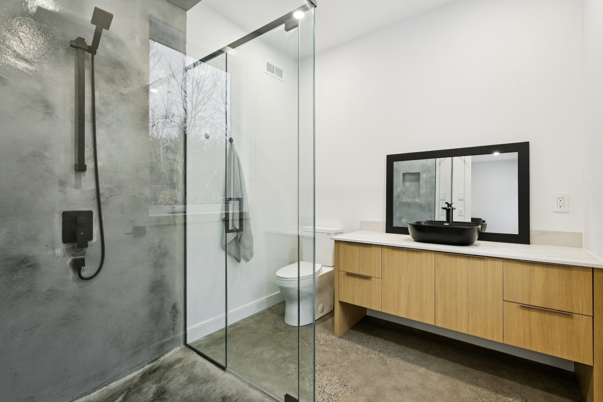 Salle de bains attenante à la CCP