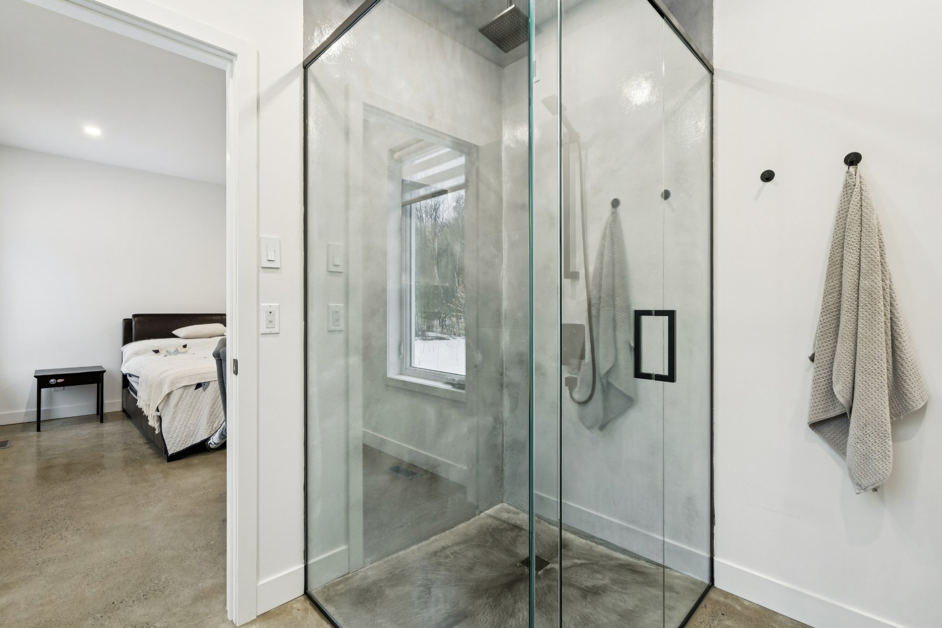 Salle de bains attenante à la CCP